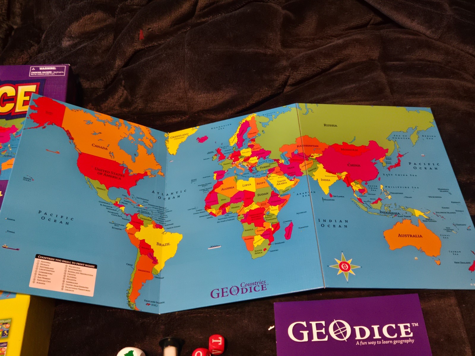 Geo Dice Geography Game from from GEOToys 2012 Complete