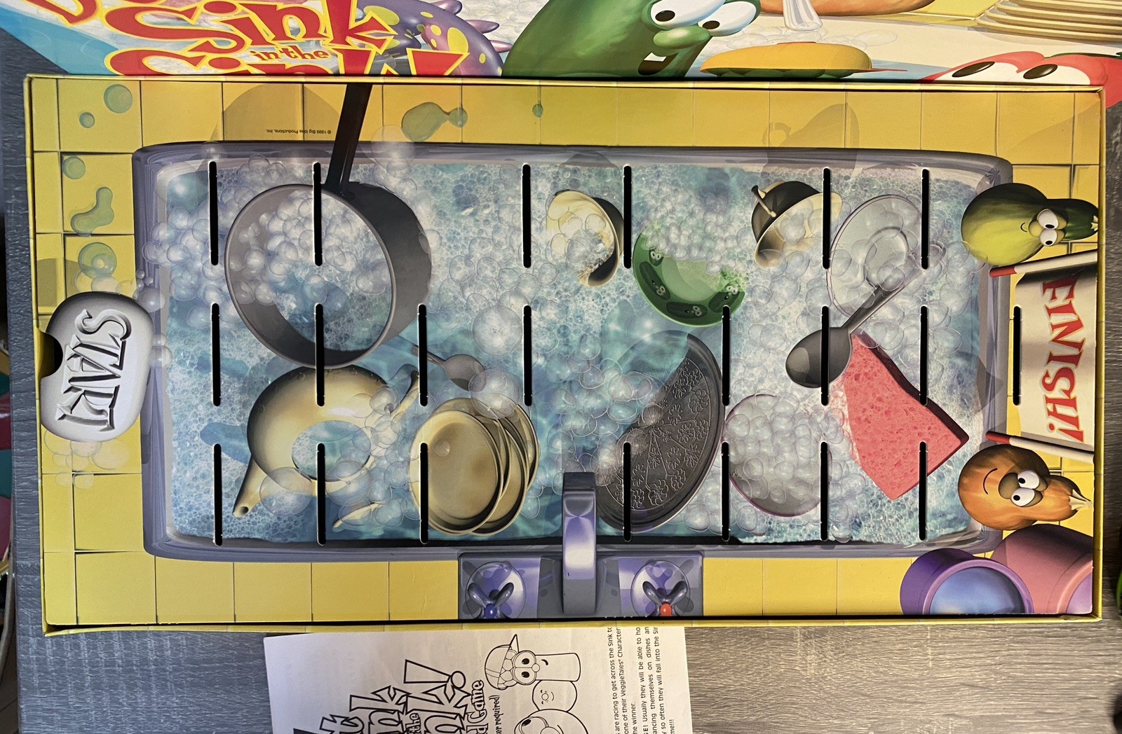 VeggieTales Don’t Sink in the Sink! Board Game 100% COMPLETE