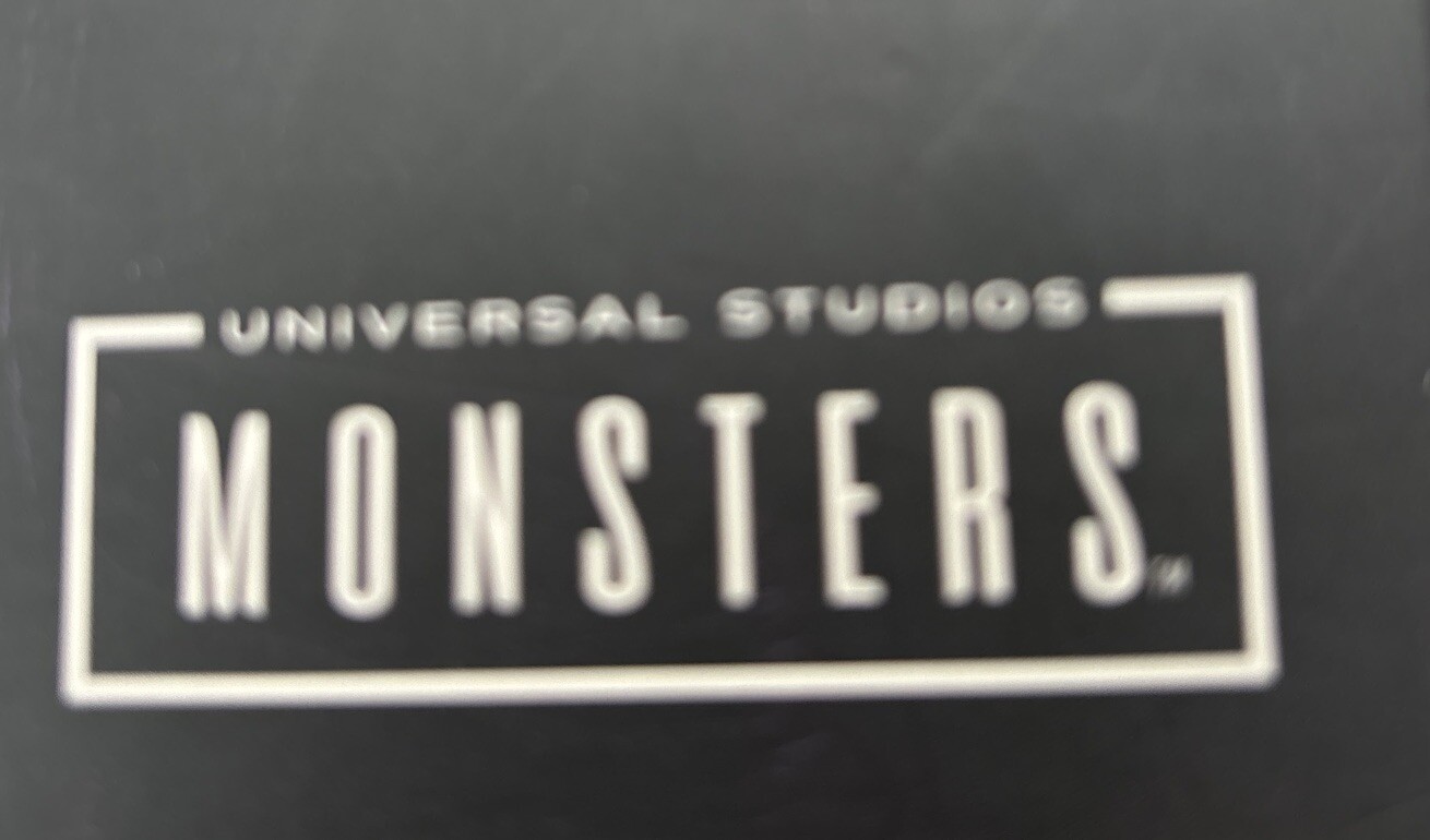 Ravensburger 60001836 Horrified Universal Monsters Strategy Board Game EUC