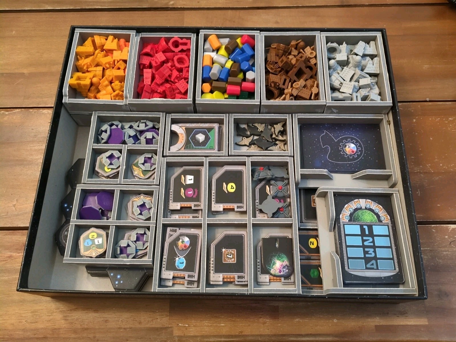 *Missing 1 Piece* Gaia Project Board Game With Folded Insert Z-Man Games