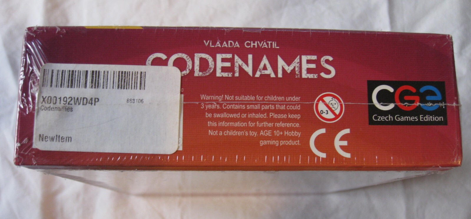 CODENAMES WORD GAME, VLAADA CHVATIL, NEW, UNOPENED BOX, GOLDEN GEEK 2015 AWARD