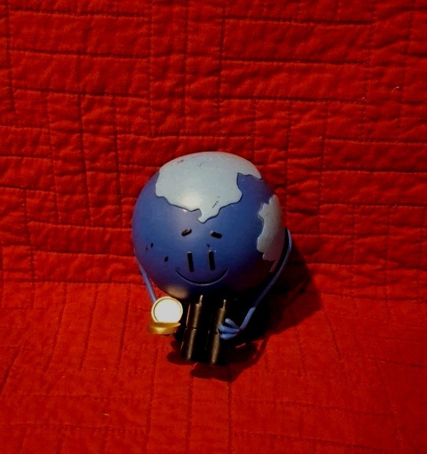 Vintage Trivia Crack Game Figurines