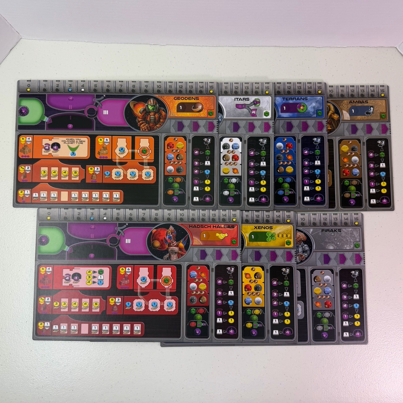 Gaia Project Board Game w/Folded Space Insert & Sleeved Cards COMPLETE