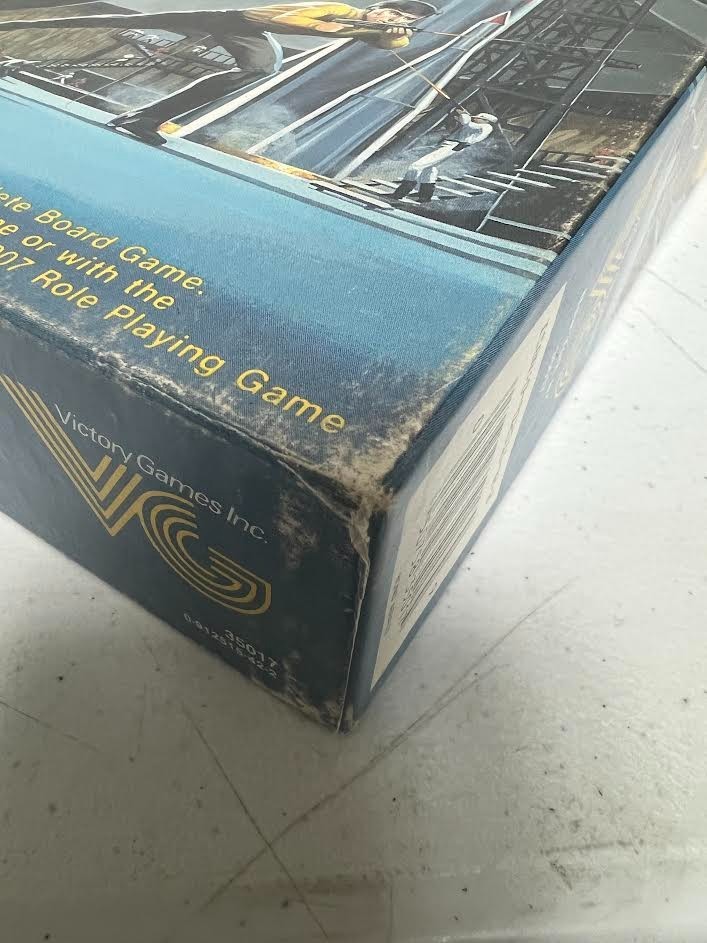 James Bond 007 Assault Game 1986 Victory Games – MOSTLY UNPUNCHED