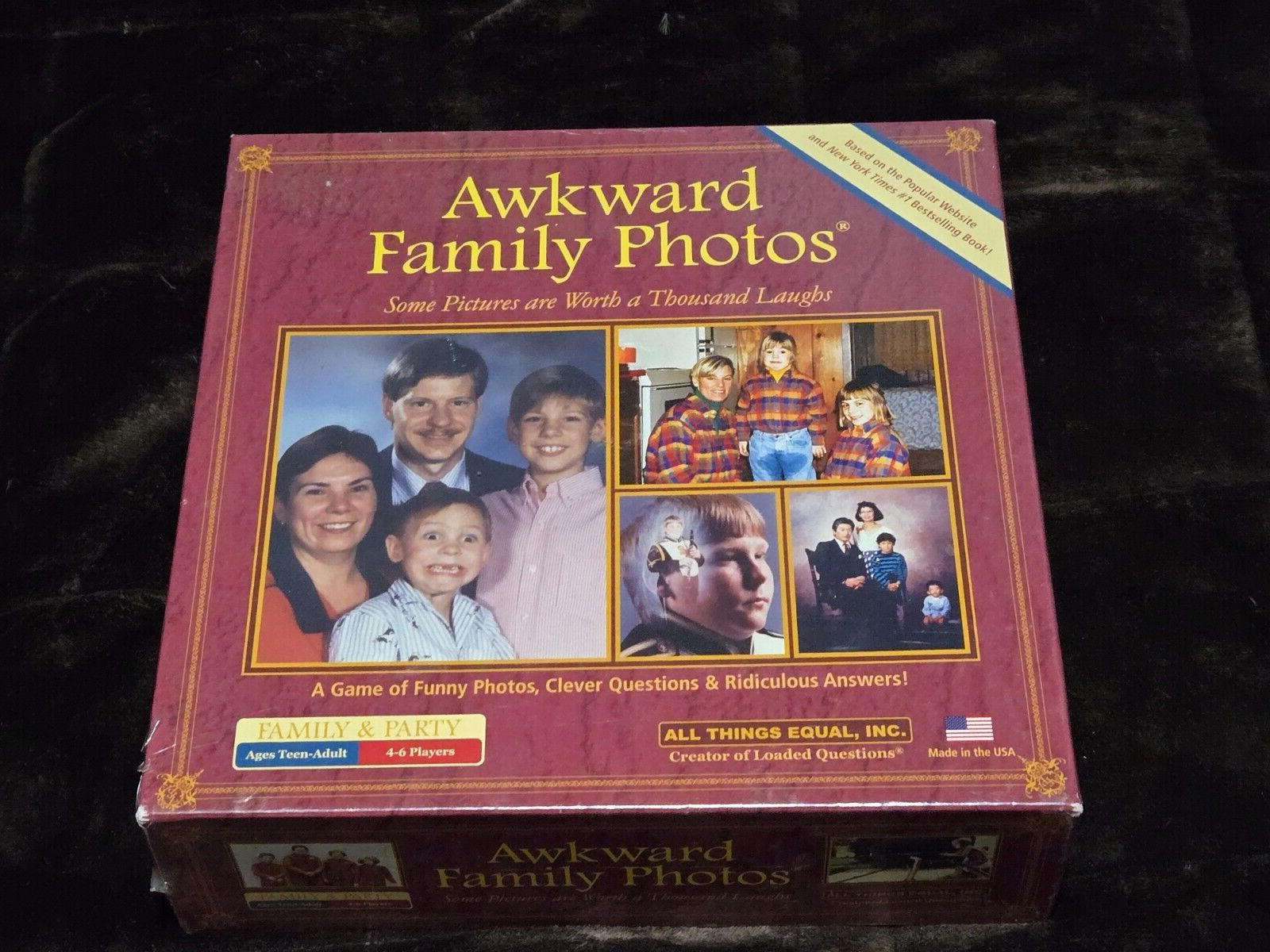 Awkward Family Photos Board Game Teen-Adult 4-6 Players Family and Party New