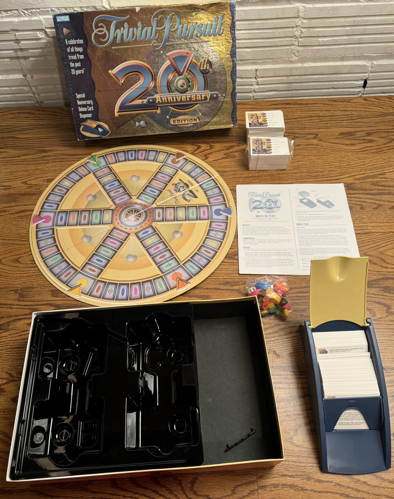 Trivial Pursuit 20th Anniversary Edition 2002 Hasbro Board Game – Complete