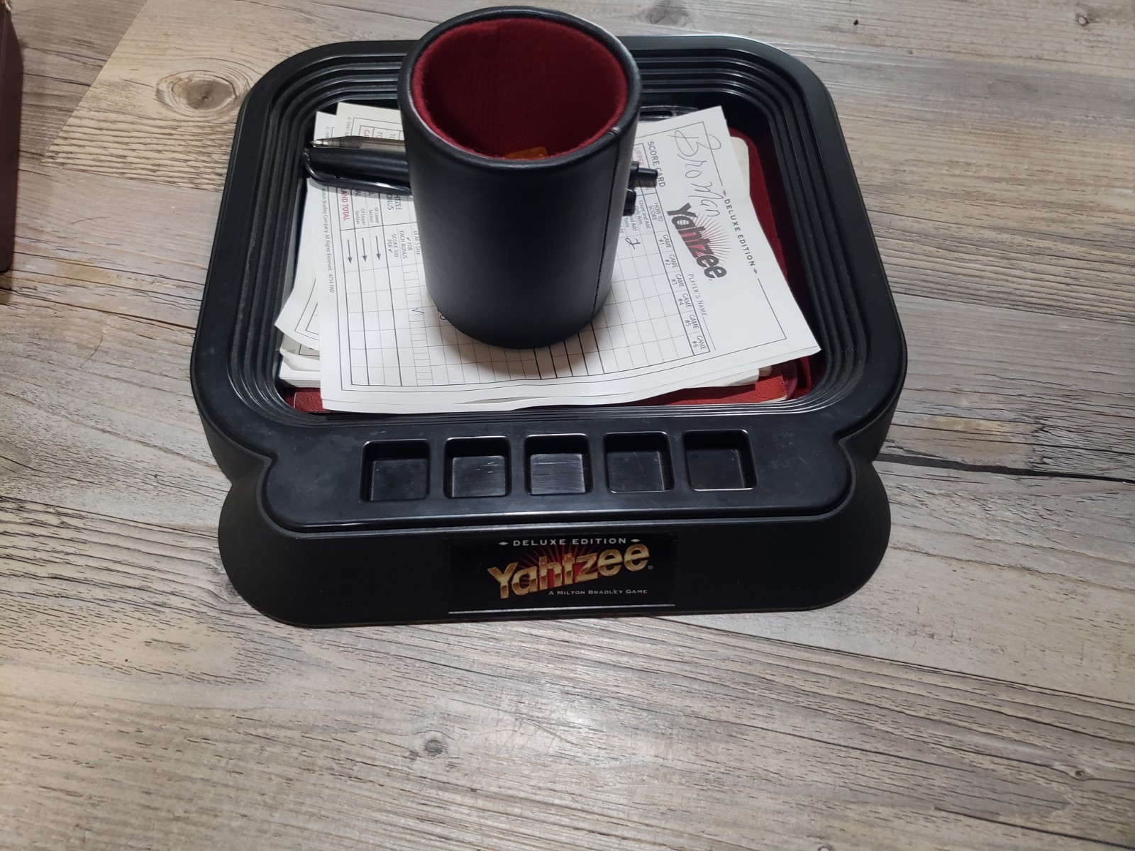 Yahtzee Deluxe Edition 1997. No Box