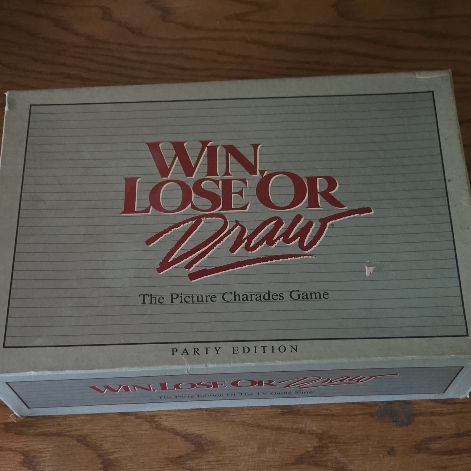 Milton Bradley Win, Lose or Draw Party Charades Game w/ Timer 3+ Players 1988