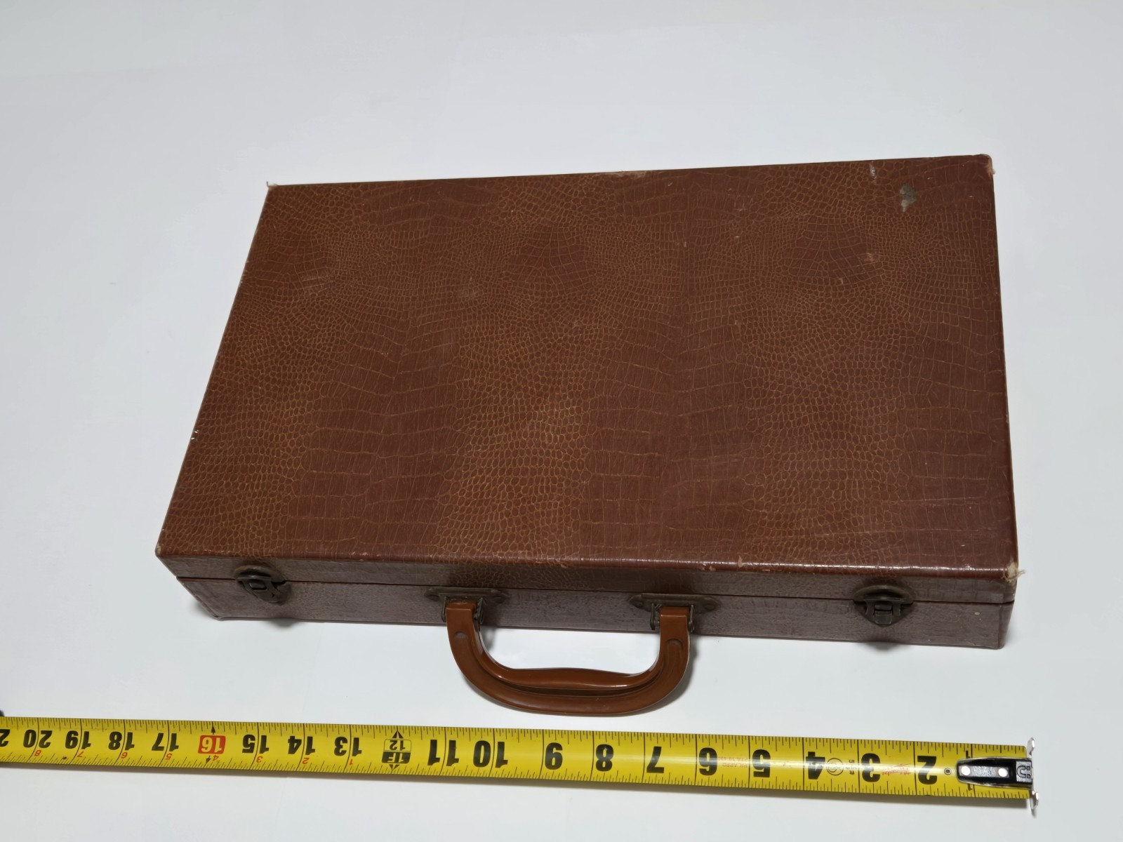 Vintage E.S. Lowe Multi Game Set In Briefcase Roulette, Horse Race, Cards, Dice