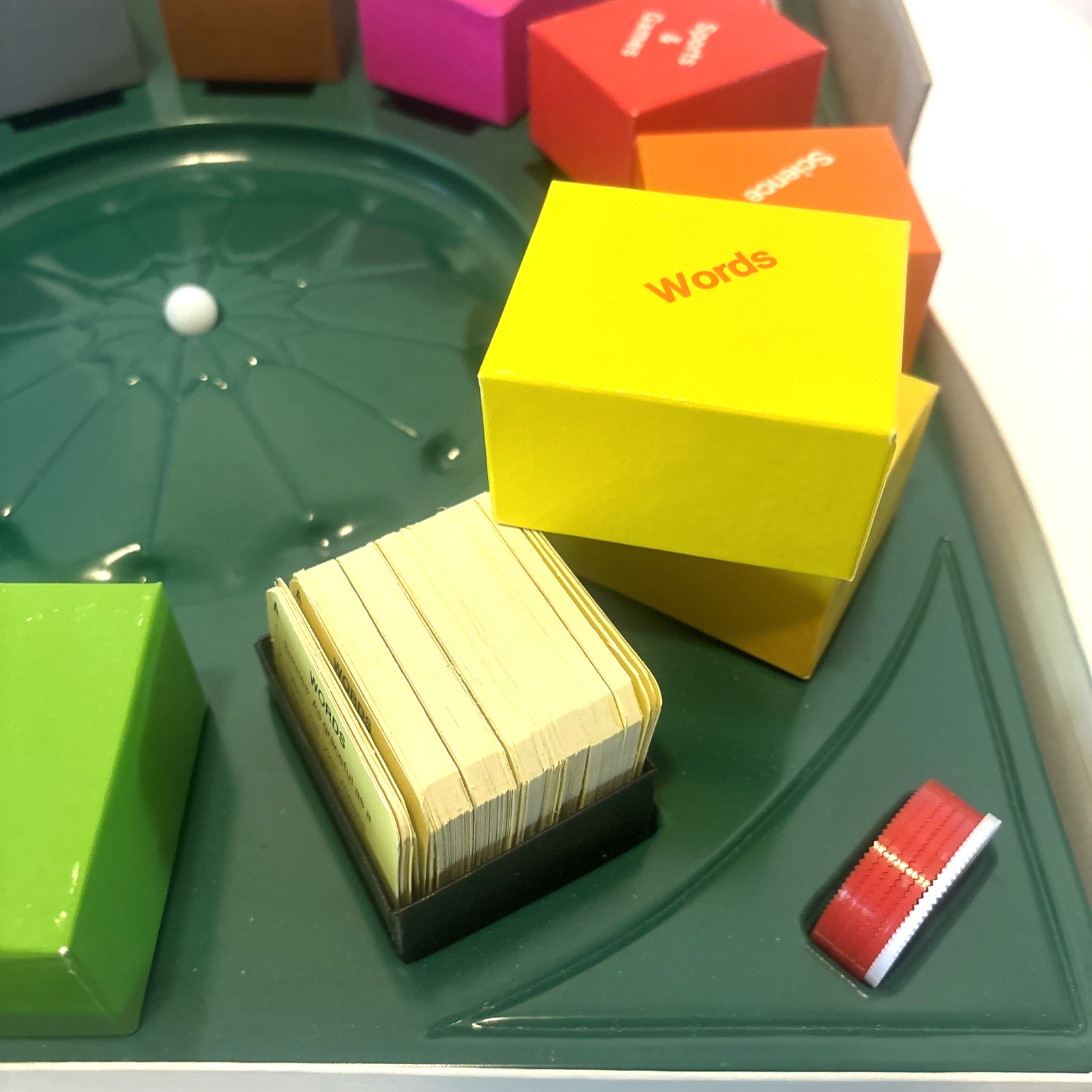 Vintage 80s Super Quiz Board Game Omni Edition 440 Rare Waddingtons COMPLETE