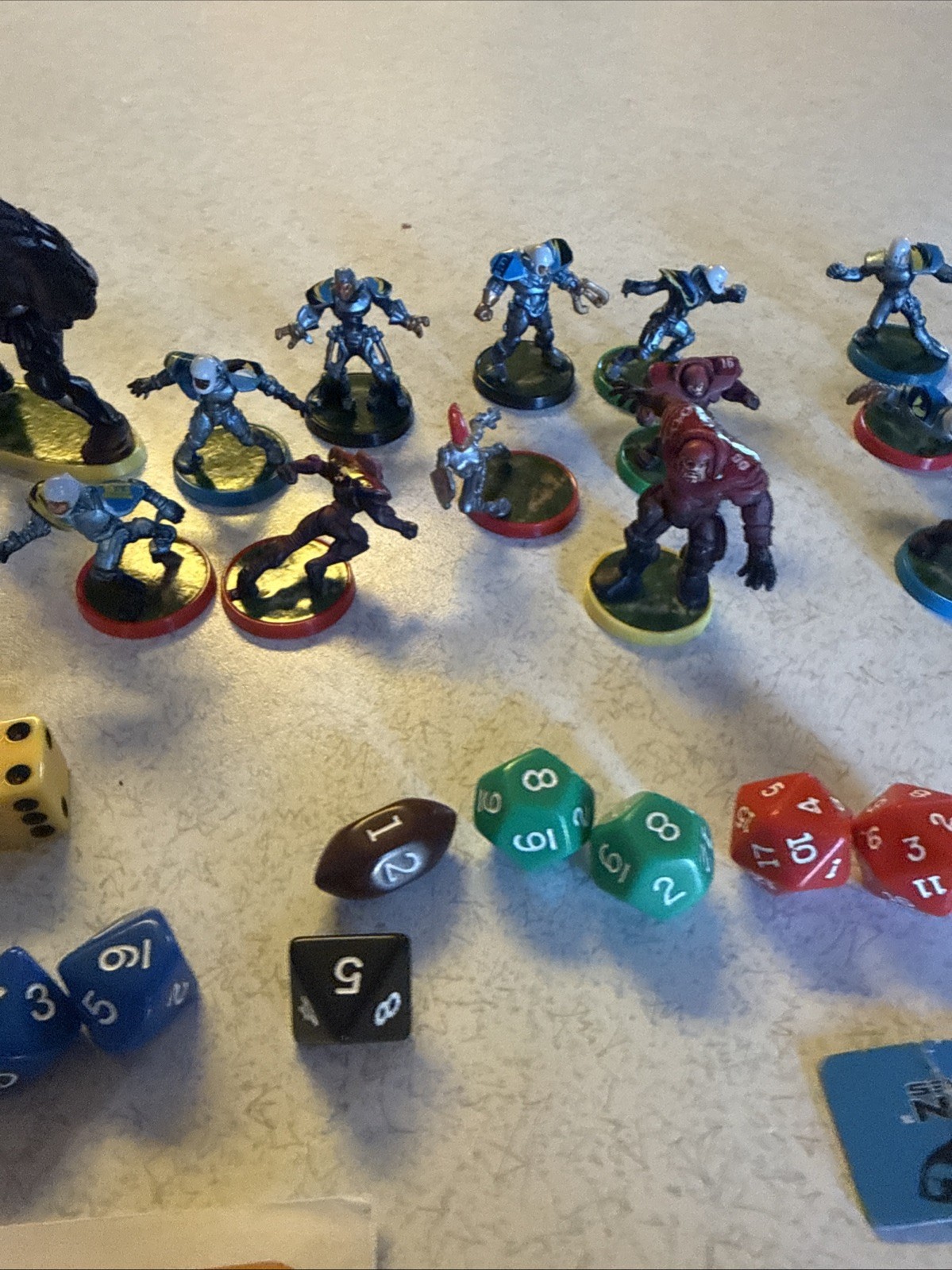 Milton 2003 BATTLE BALL Football Game Replacement Parts 20 Players Dice Cards ++