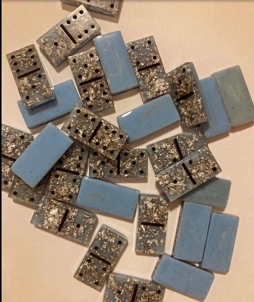 Dominos