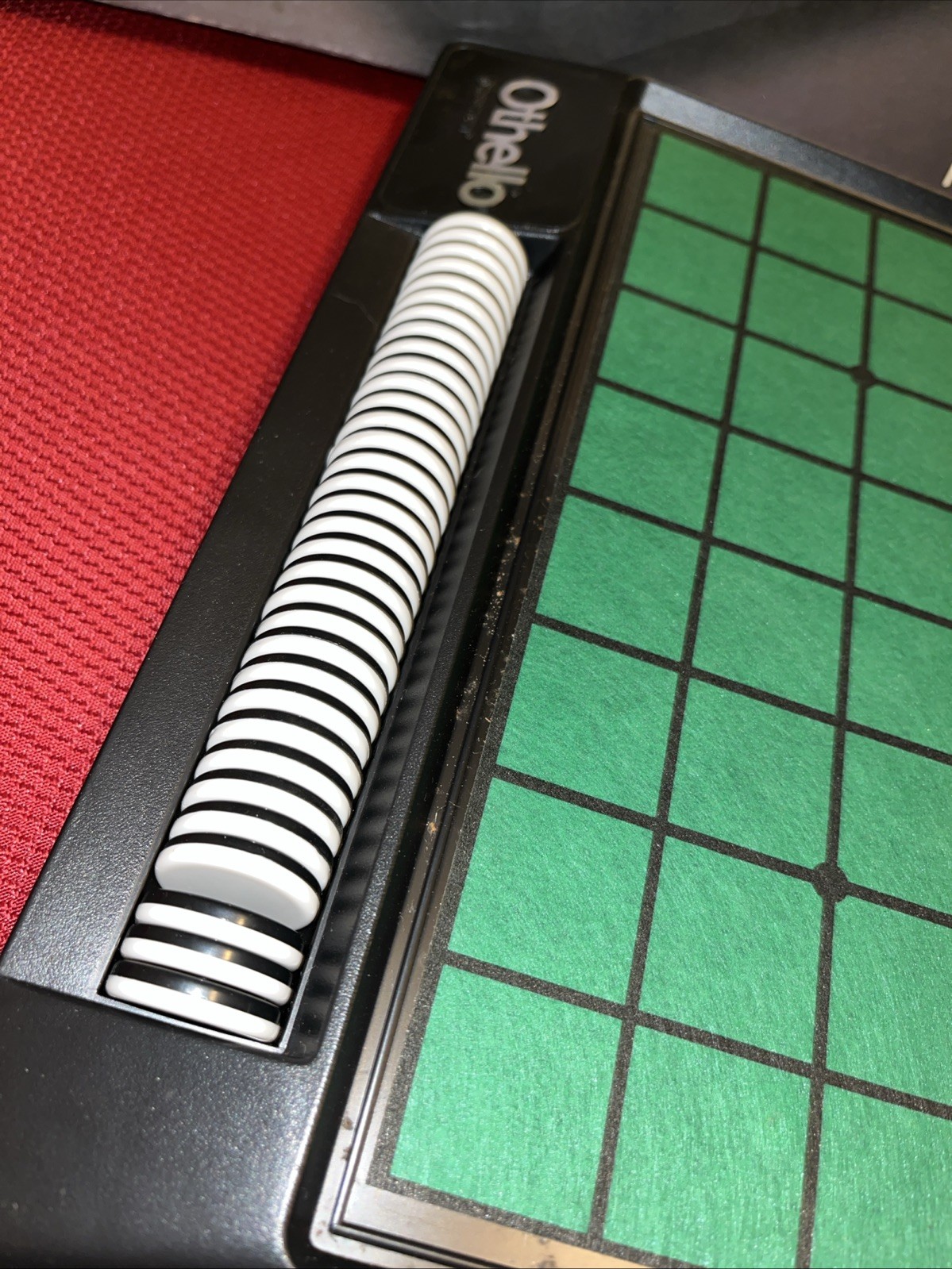 Vintage 1990 Othello game Complete