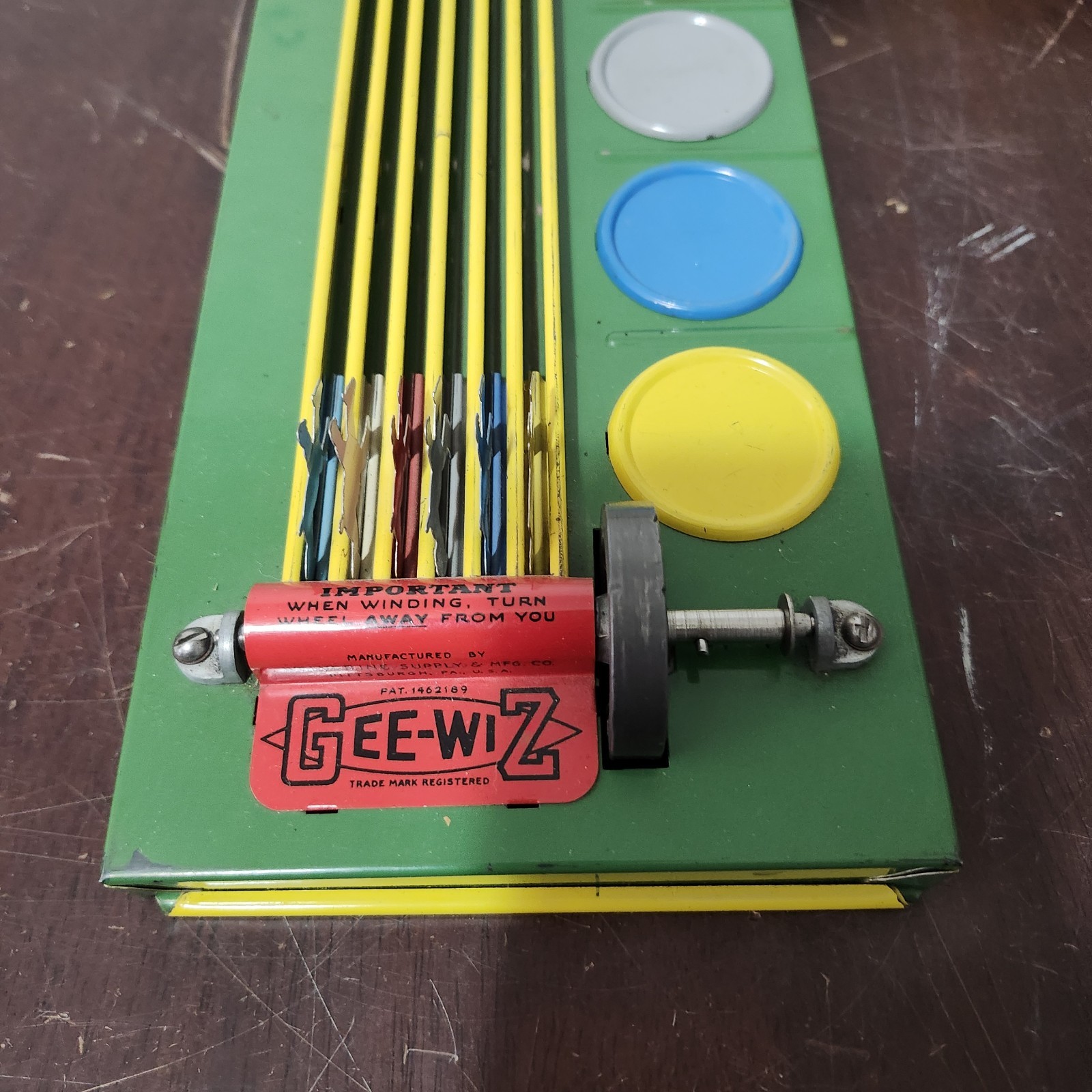 Vintage Gee-Wiz No.40 Racing Game Tin Litho Simulator Wolverine Horse Race Box