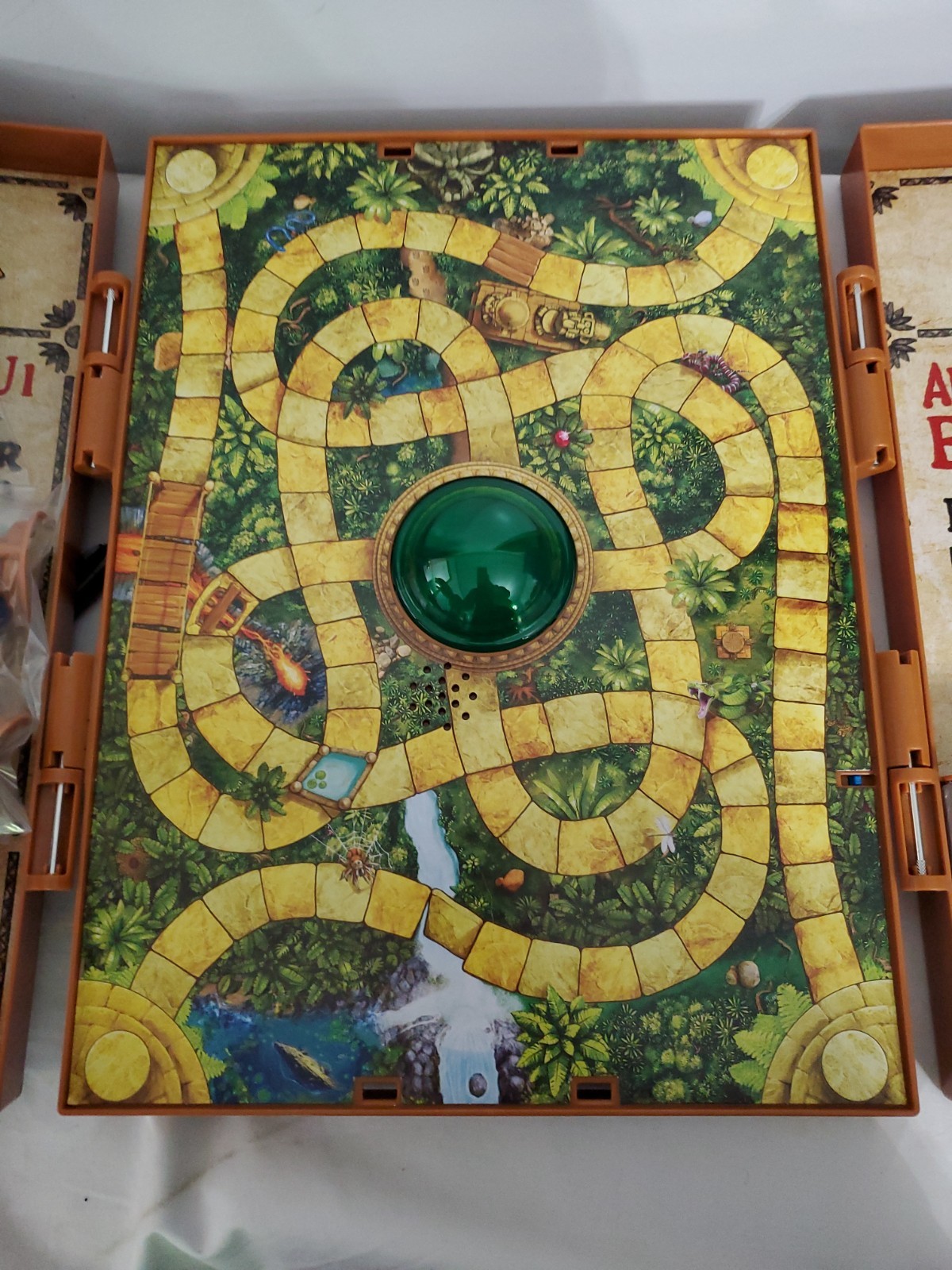 Spin Master Jumanji Complete Deluxe Electronic Board Game Never Used