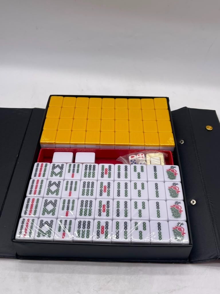 Yellow Mountain Imports Chinese Mahjong Set 146 Tiles Rouge Prestige Case- OB