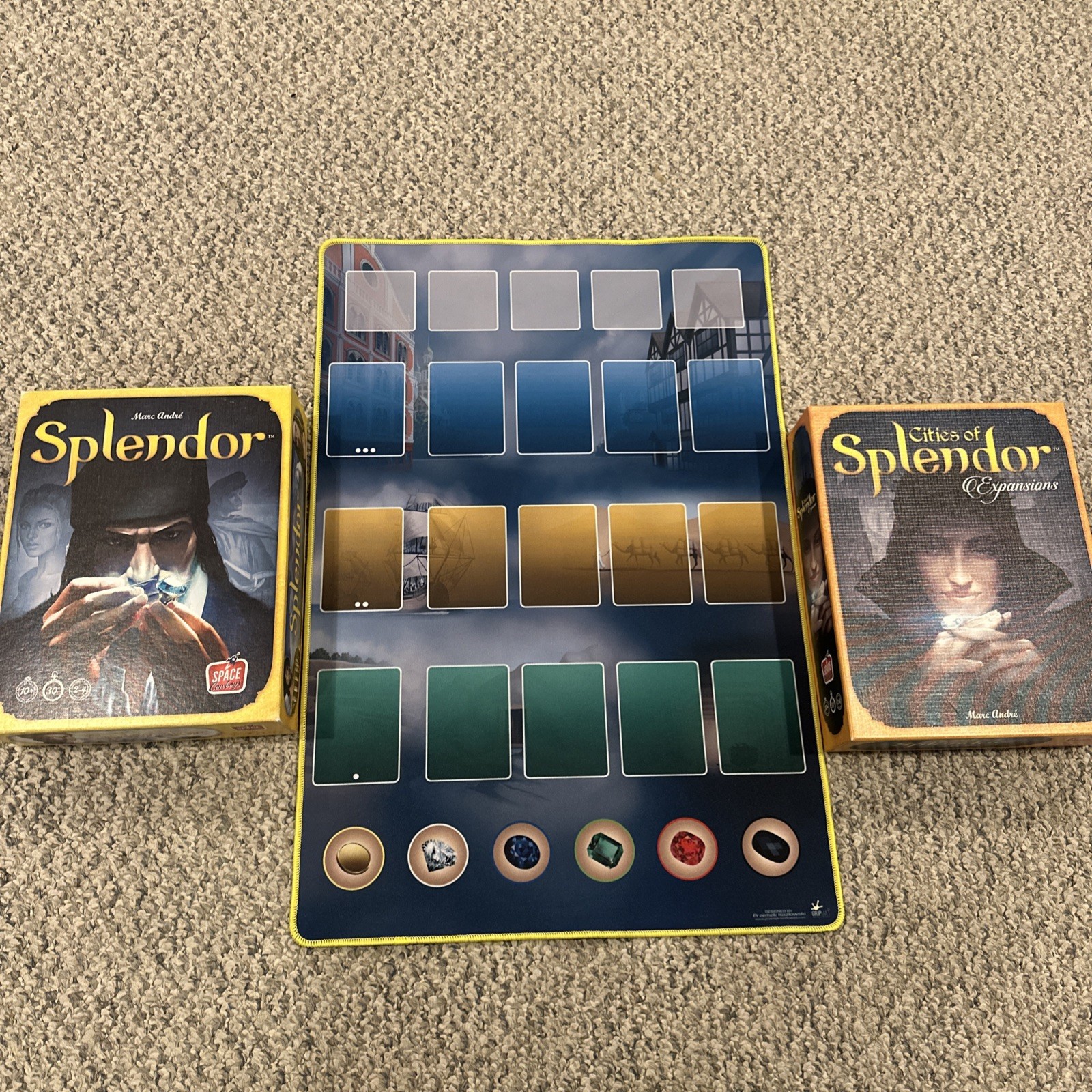 Splendor + Cities of Splendor Exp + Custom Playmat