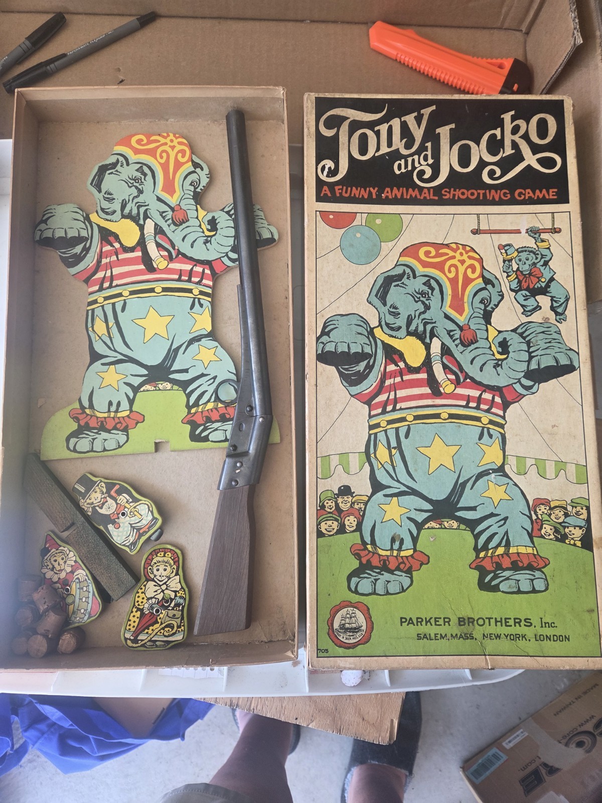 RARE 1928 PARKER BROS TONY & JOCKO A FUNNY ANIMAL SHOOTING GAME