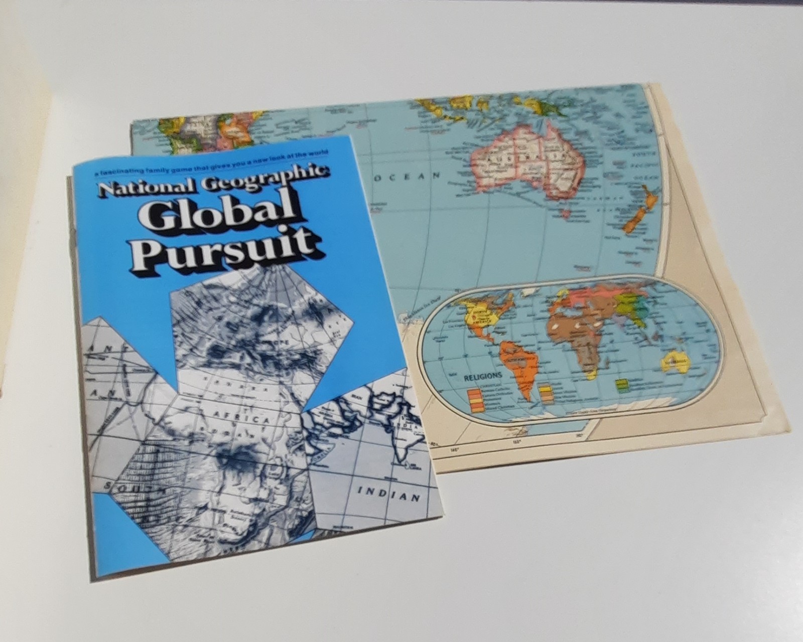 National Geographic Global Pursuit Board Game 1987 Complete Geography Trivia