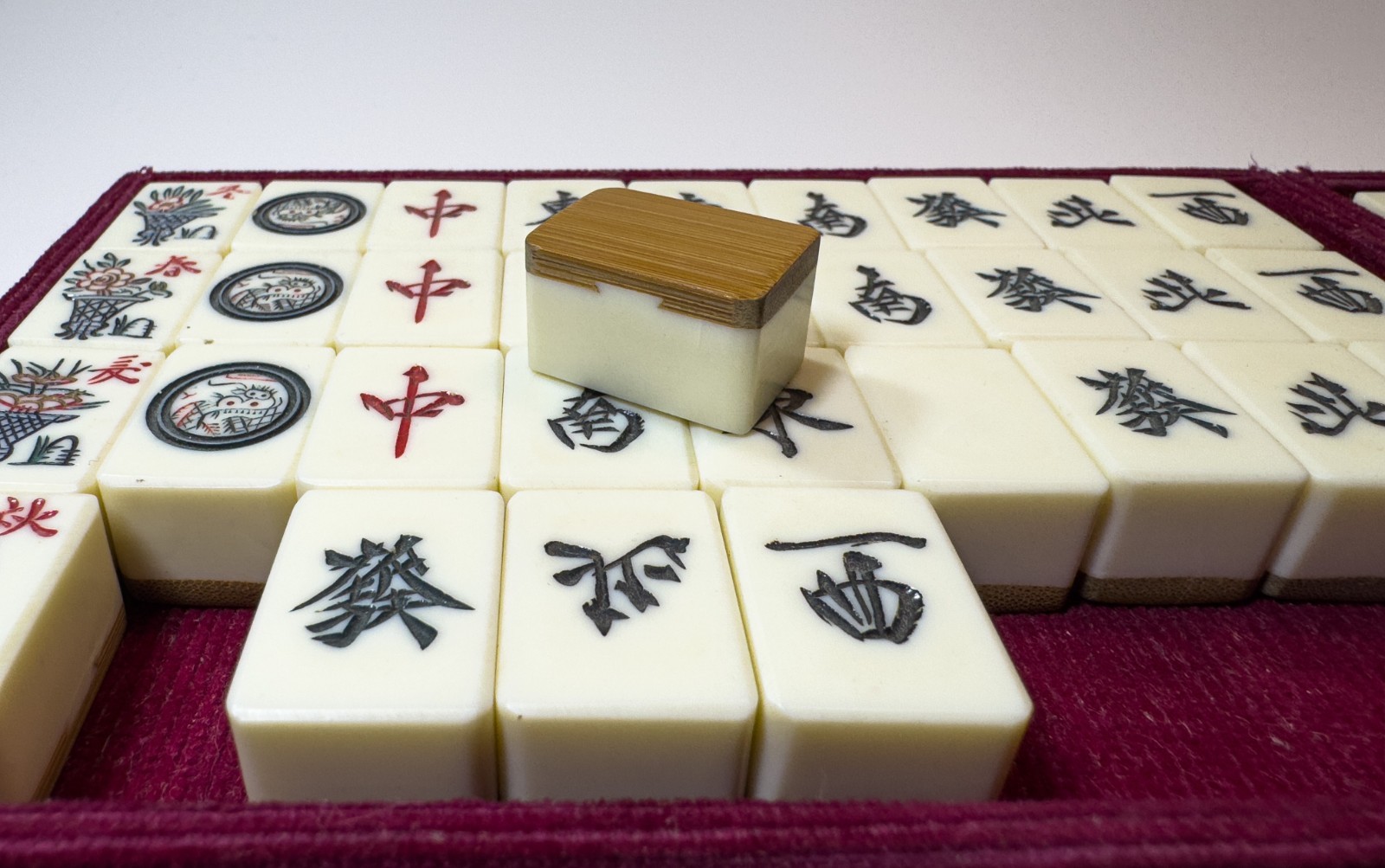Vintage Bone & Bamboo Mah Jong Set