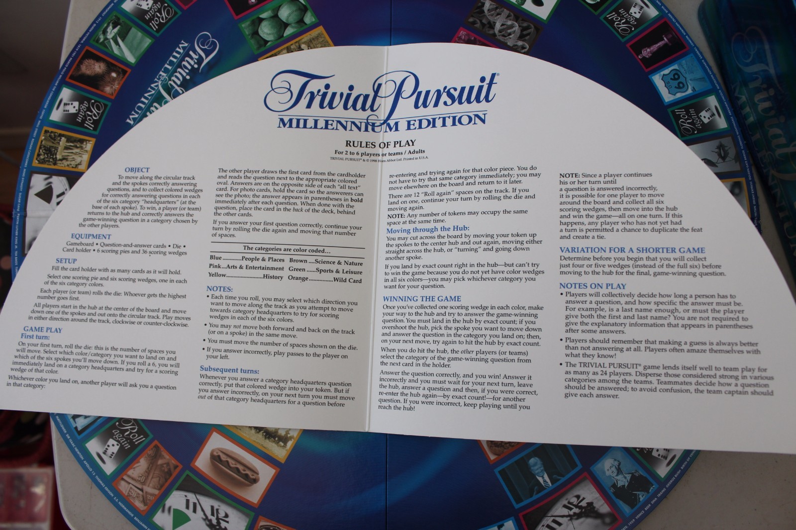 TRIVIAL PURSUIT Millennium 1998 Metal Tin New & Sealed L#1321