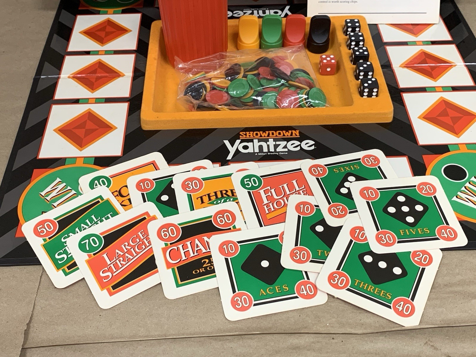 Vintage 1990’s Retro 1991 Yahtzee Showdown Dice Board Game Milton Bradley #4202