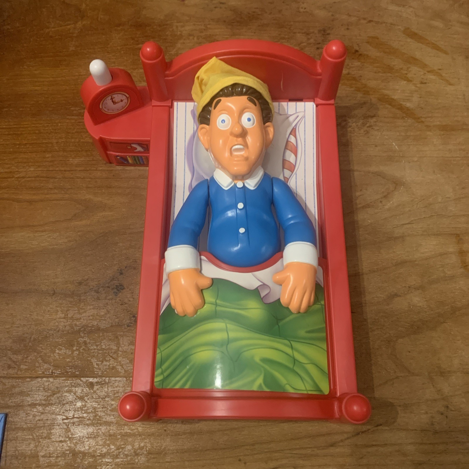 Don’t Wake Daddy Kid’s Board Game 2001 Milton Bradley See Description