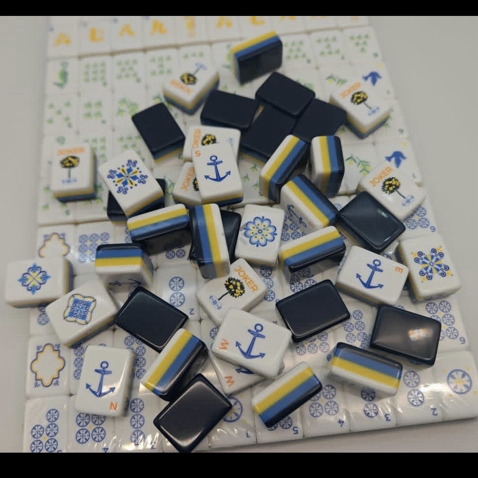Atelier Amalfi Themed 4-Layer Blue Back American Mahjong Set
