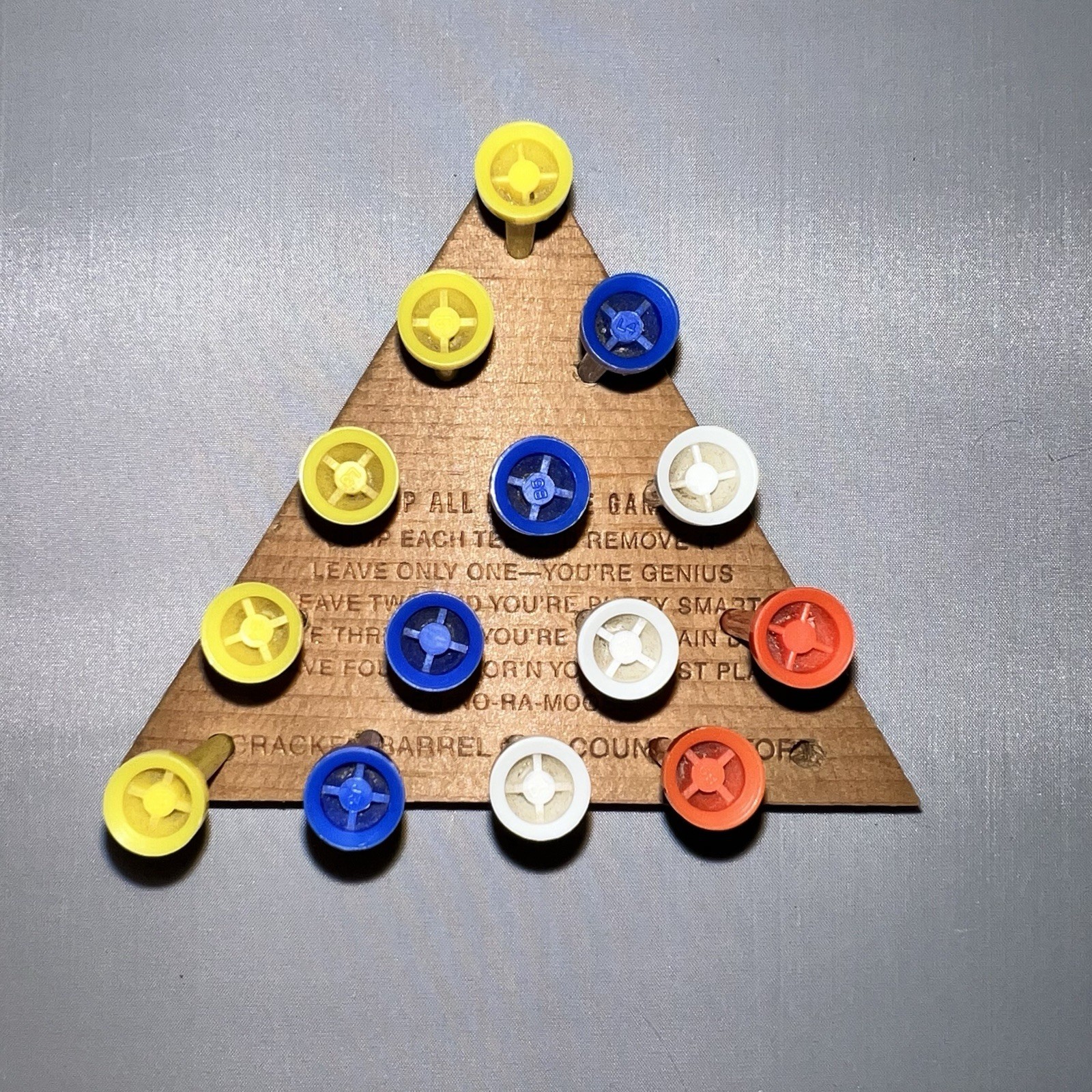 Cracker Barrel Peg Game Triangular Wooden Puzzle Brain Teaser Table Golf Tees