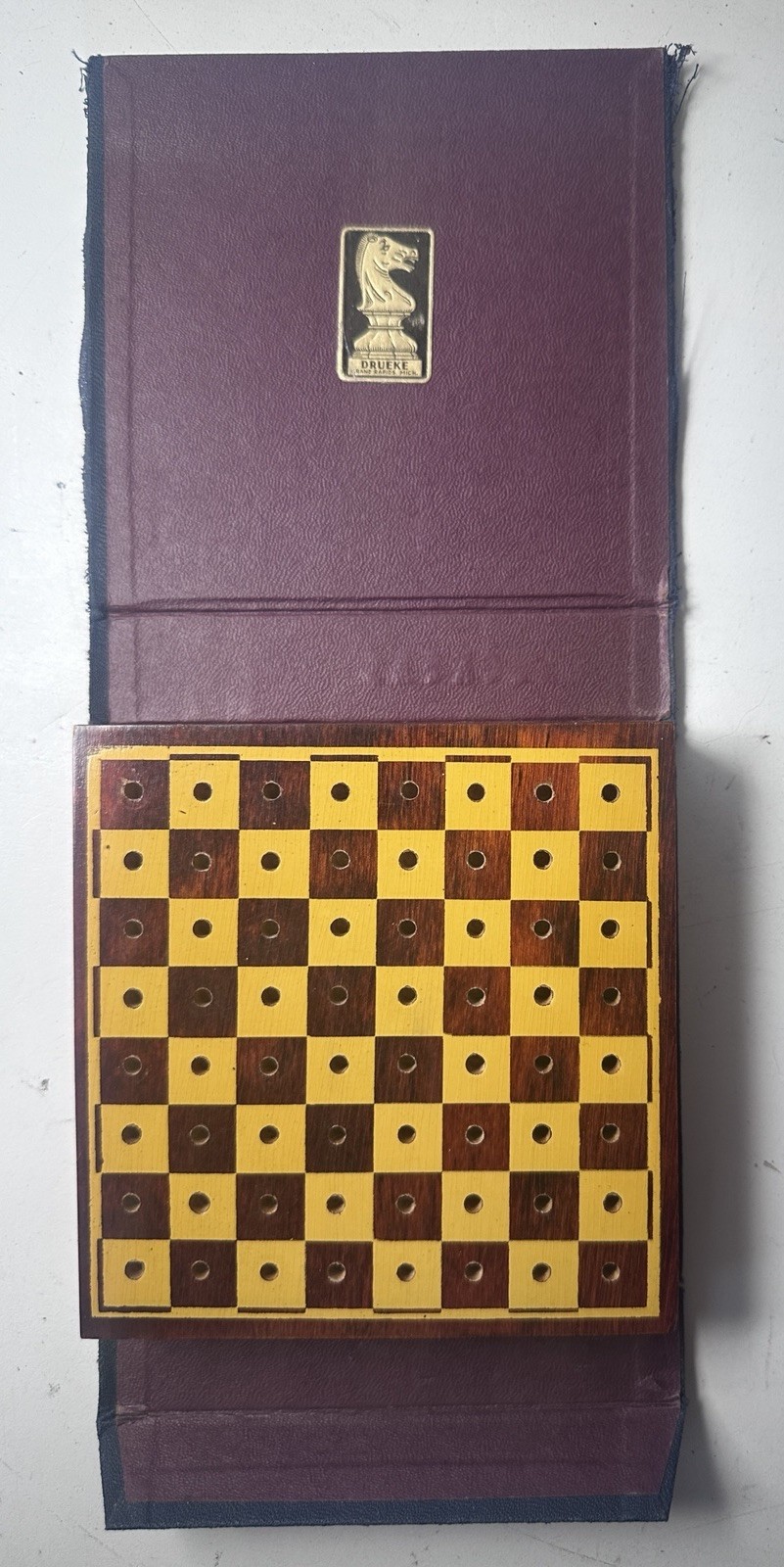 Vintage Drueke Vol. 101 Pocket Peg Checkers Travel Game Complete Book Case USA