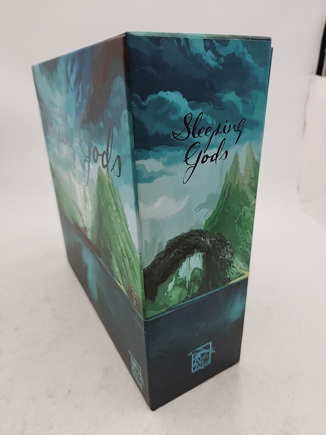 NEW Red Raven Board Games Sleeping Gods VG+/NM