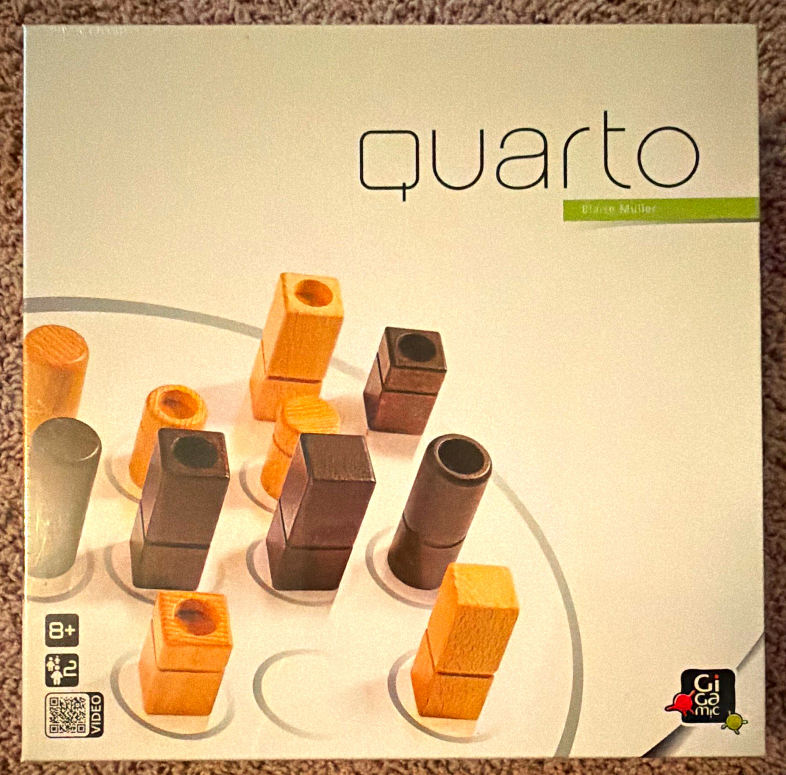 Gigamic Quarto Abstract Strategy Board Game, Wooden Pieces, 2 Players, 8+