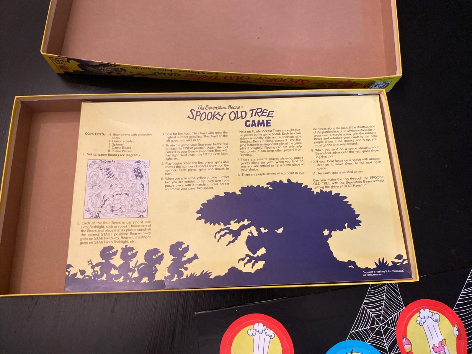 Vintage 1989 The Berenstain Bears Spooky Old Tree Board Game