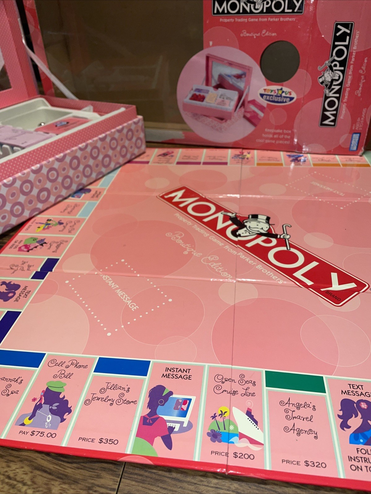 Monopoly Boutique Edition 2007 Toys R Us Exclusive Pink Keepsake Box RARE