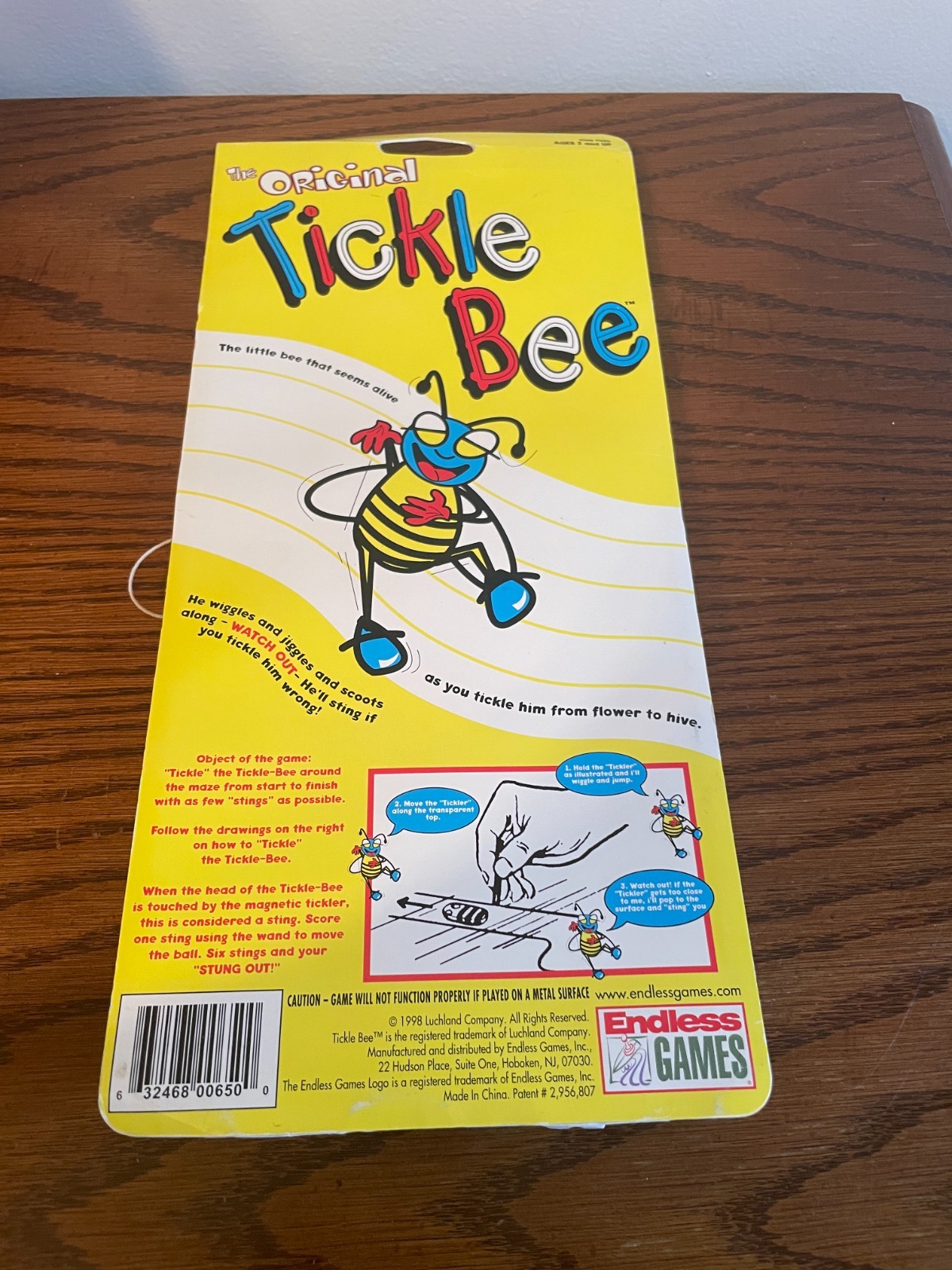 Vintage Schaper Toys Tickle Bee Children’s Dexterity Game 14″ x 6.5″