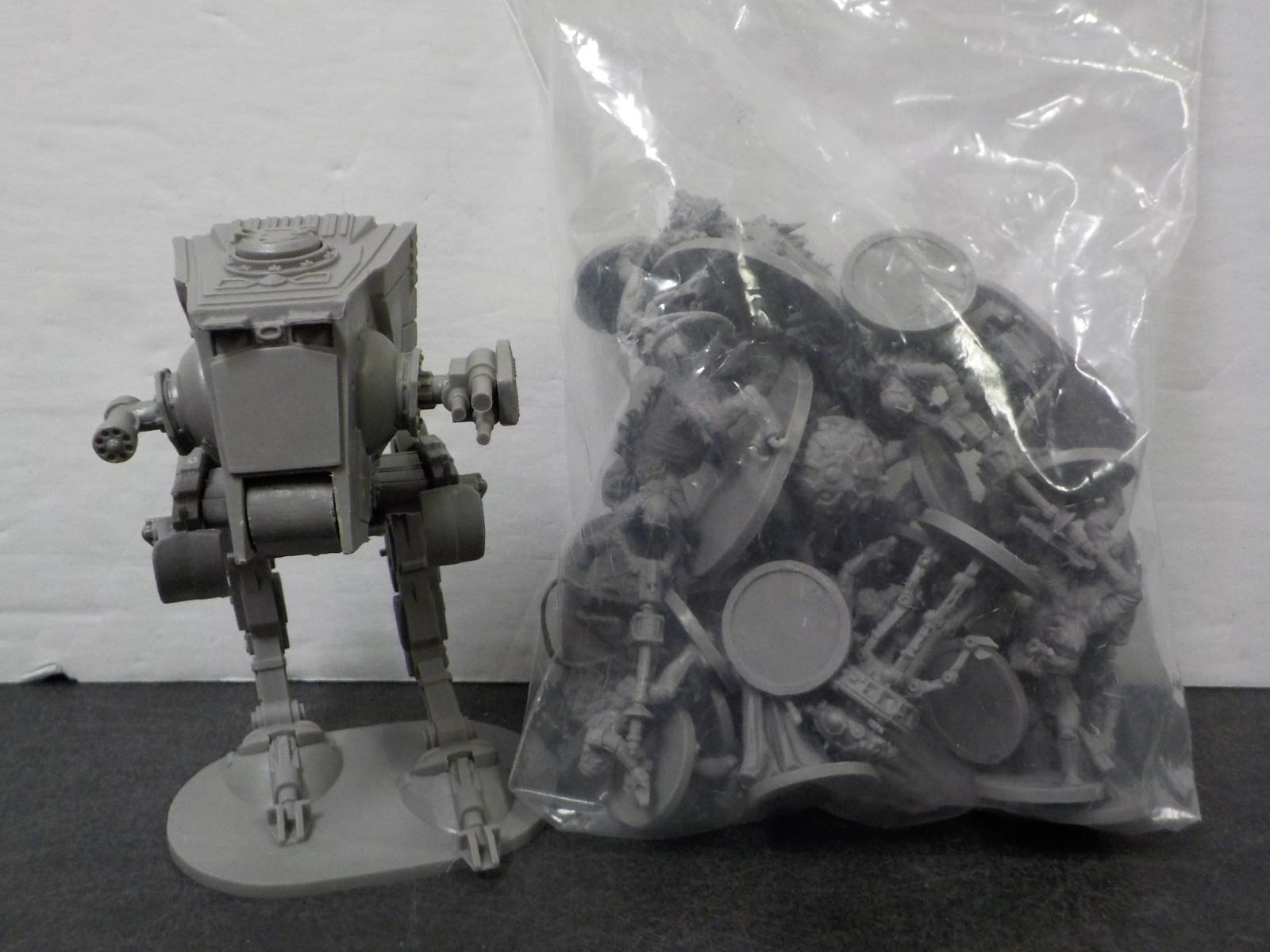 G1219 Star Wars: Imperial Assault Board Game Core Set used complete