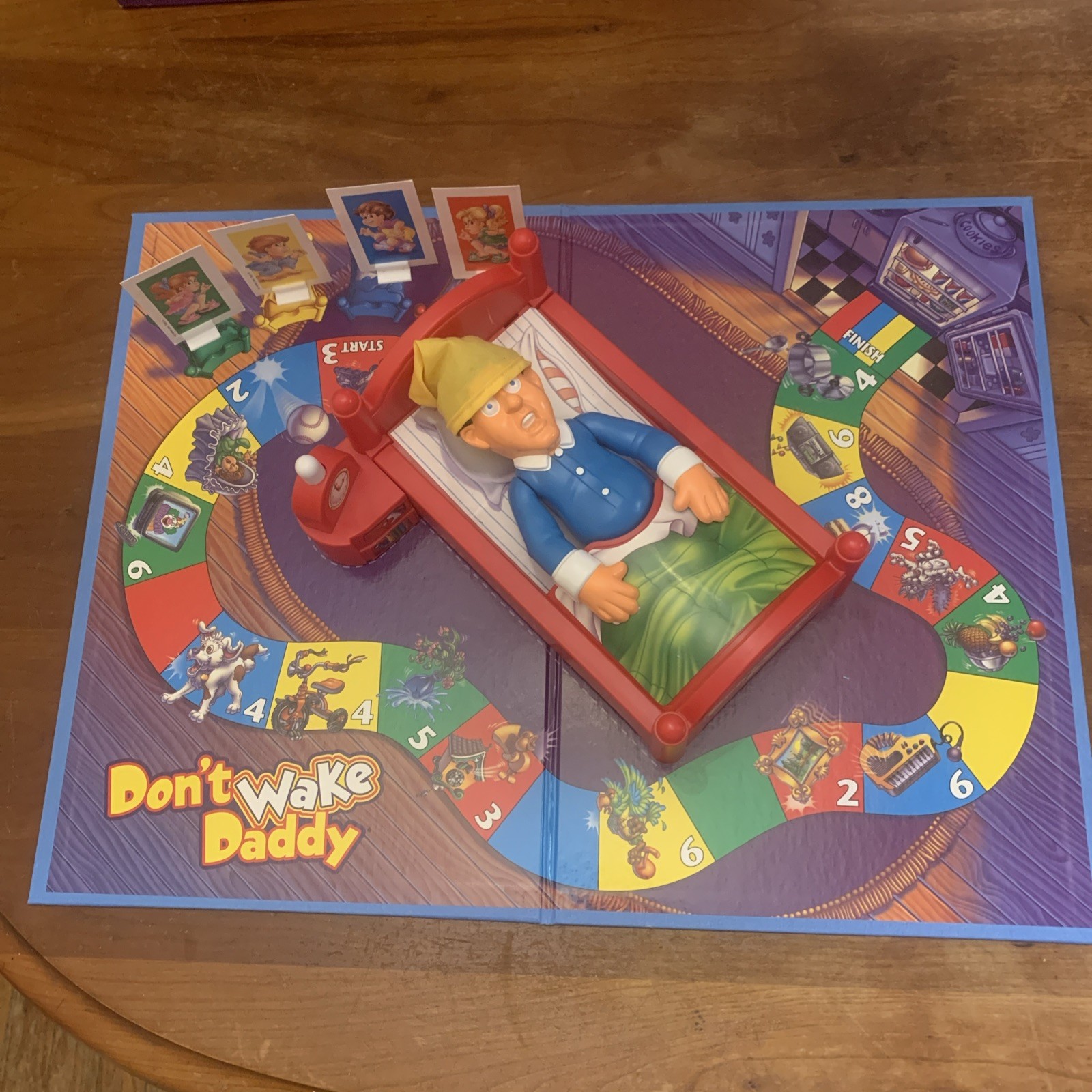 Don’t Wake Daddy Kid’s Board Game 2001 Milton Bradley See Description