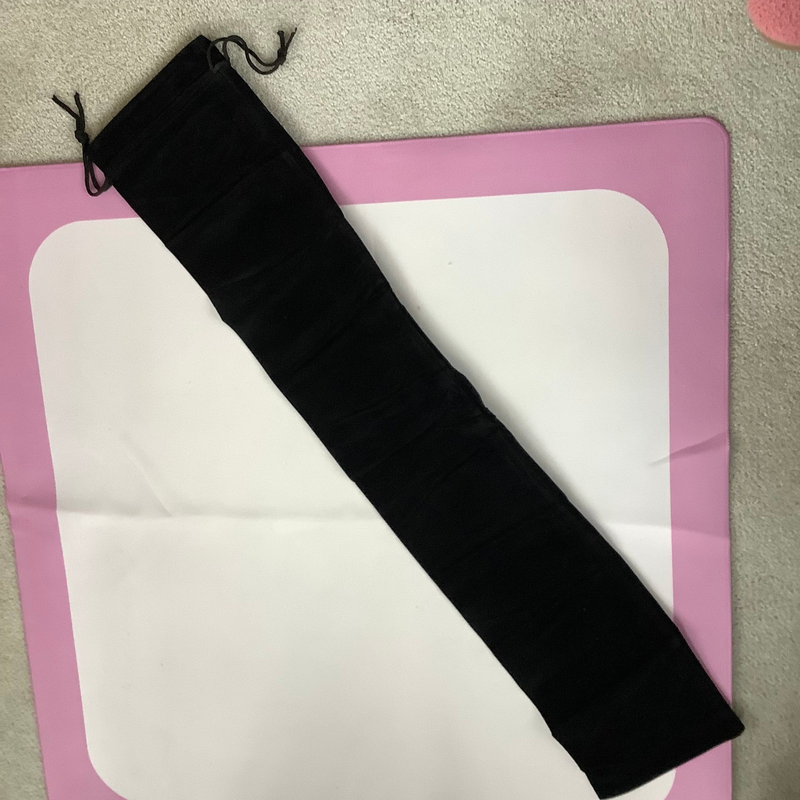 Pink/White Rubber Mah Jongg Mat 32-1/2″ Sq. w/Black Carrying Pouch