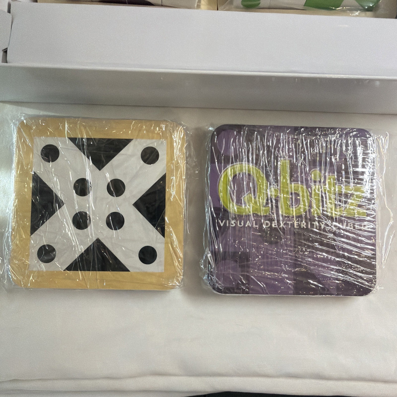 MindWare Q-bitz Visual Dexterity Cubed Pattern Game (CSG-QBITZ)