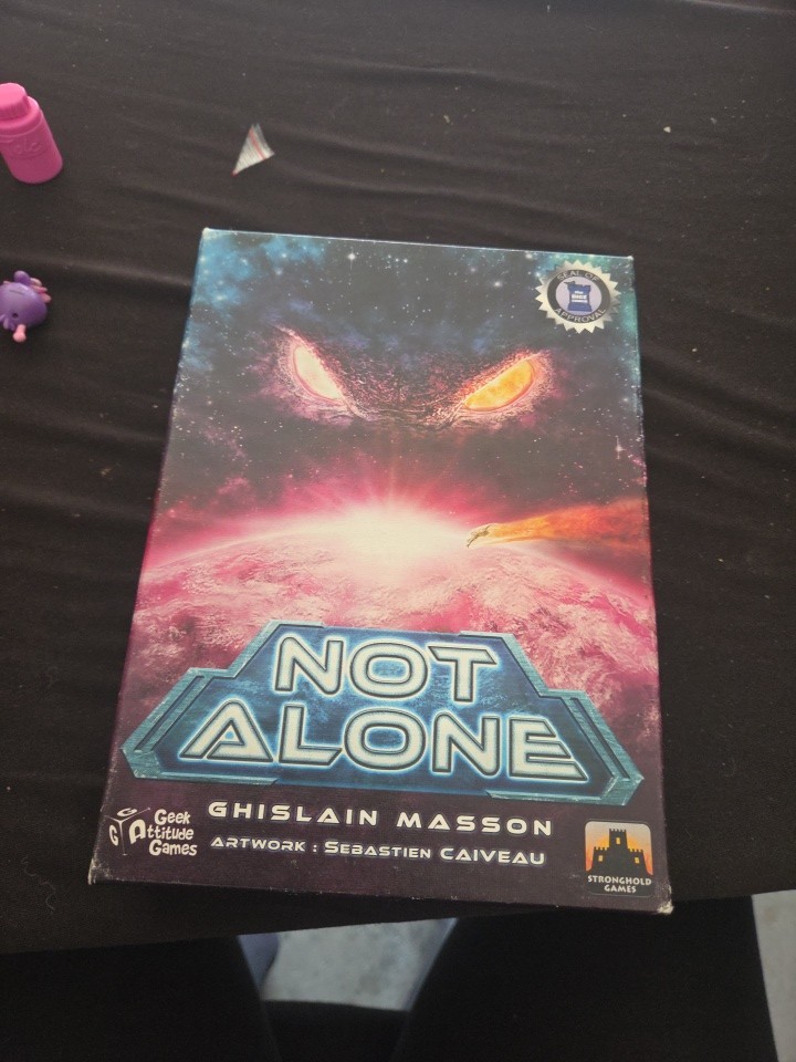 Not Alone – Ghislain Masson – Stronghold Games – Used