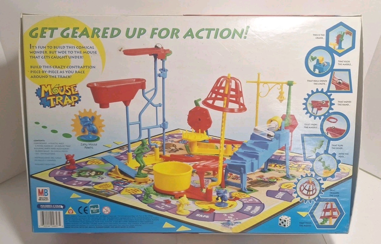 VINTAGE Mouse Trap COMPLETE Milton Bradley 2005 Classic Board Game Kids Family