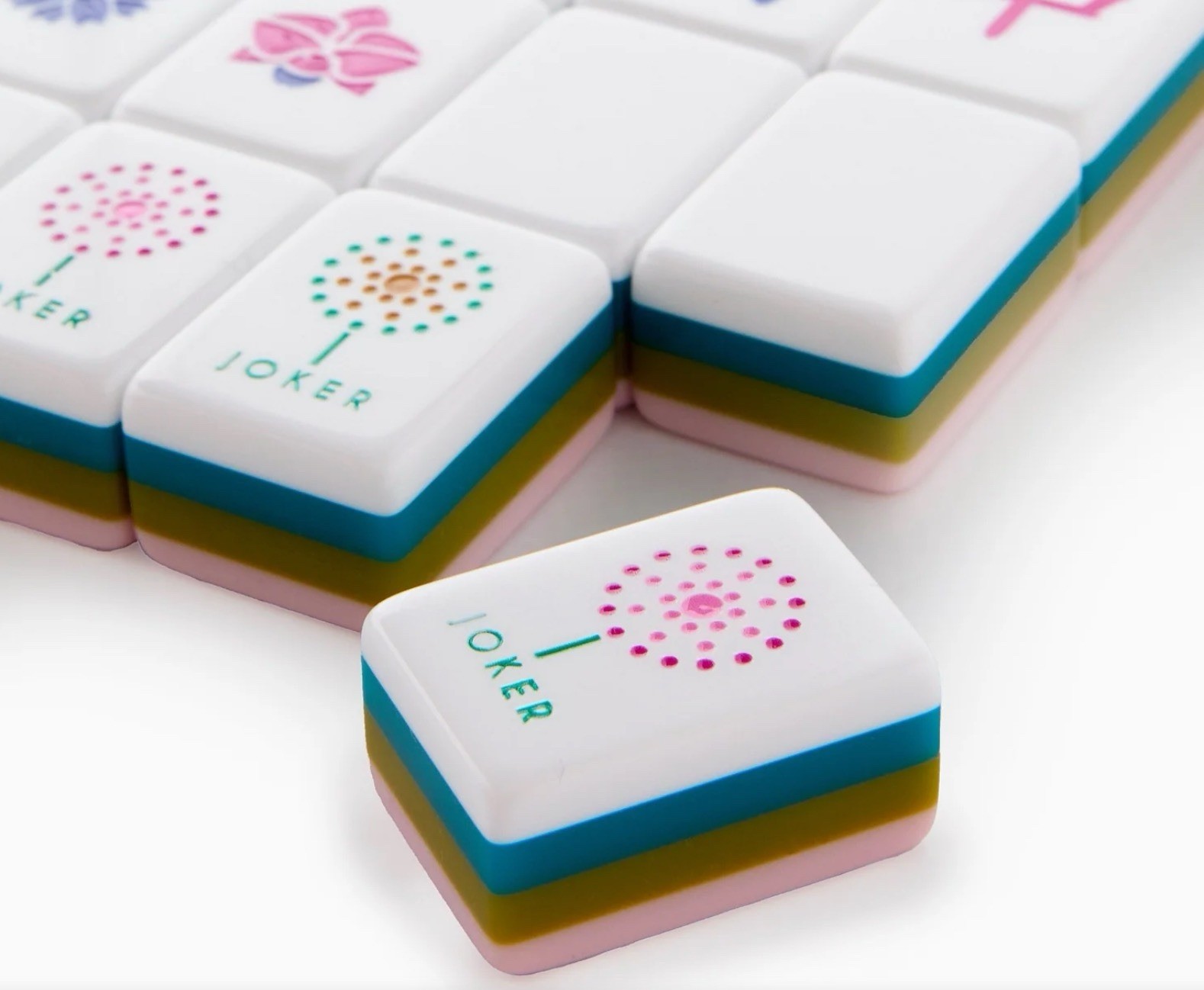 OHMYMAHJONG Mahjong La Fete Tile Game Complete Set w/ Dice and Blanks
