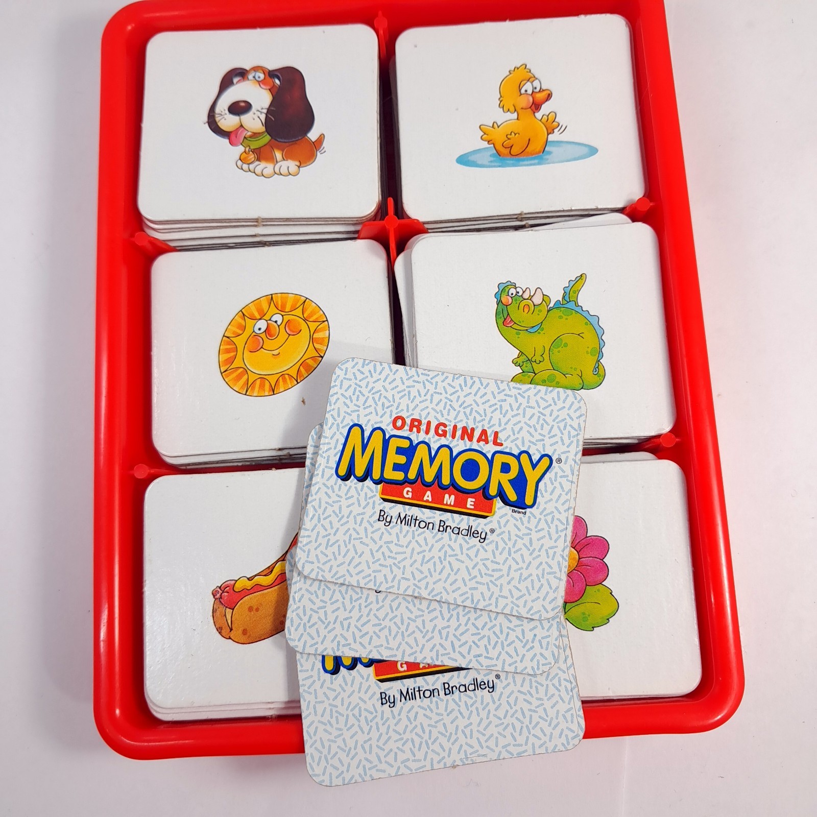 Original Memory Game Board Game Milton Bradley 2005 04664 Vintage classic READ