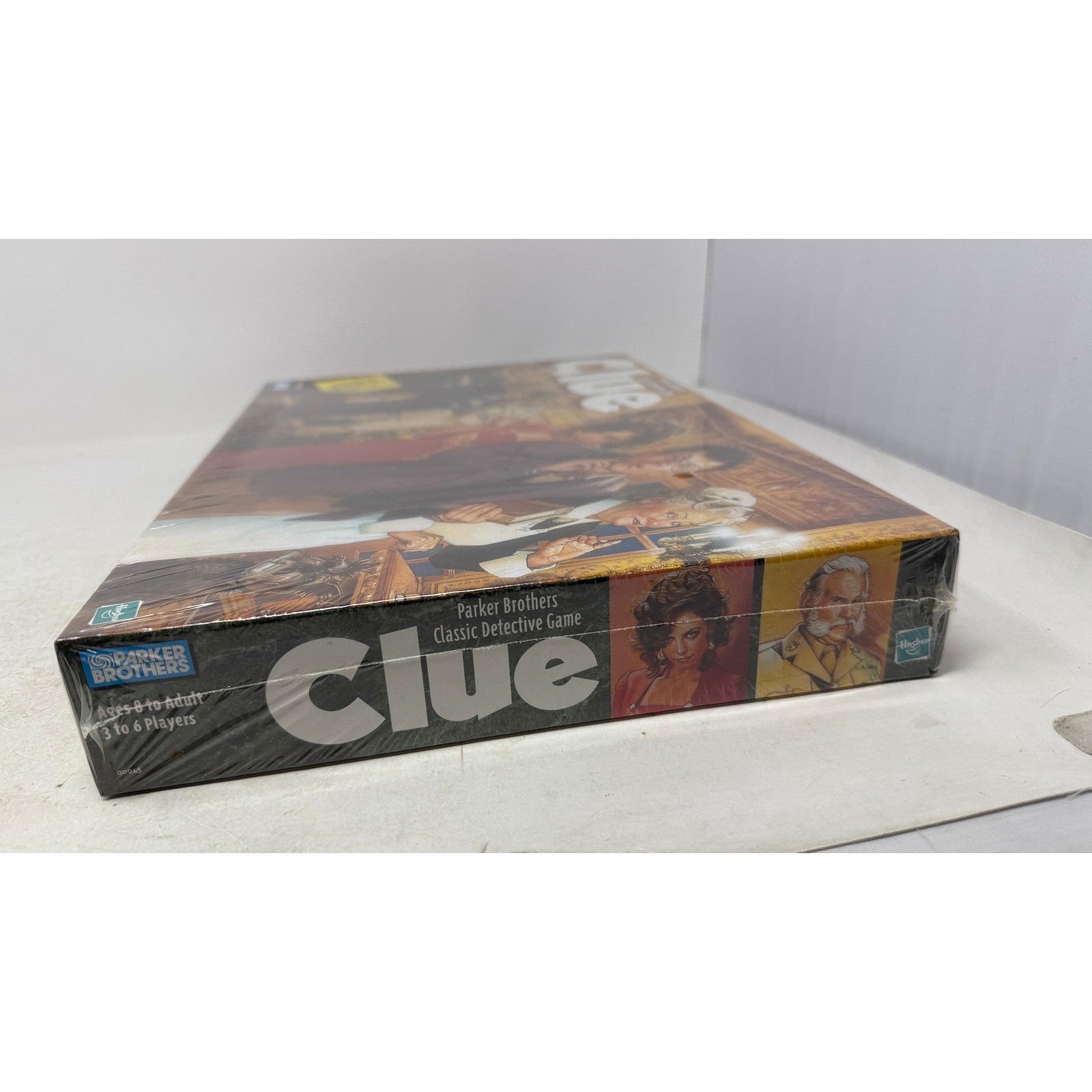 Parker Brothers Clue Classic Detective Board Game New Sealed 00045 Hasbro