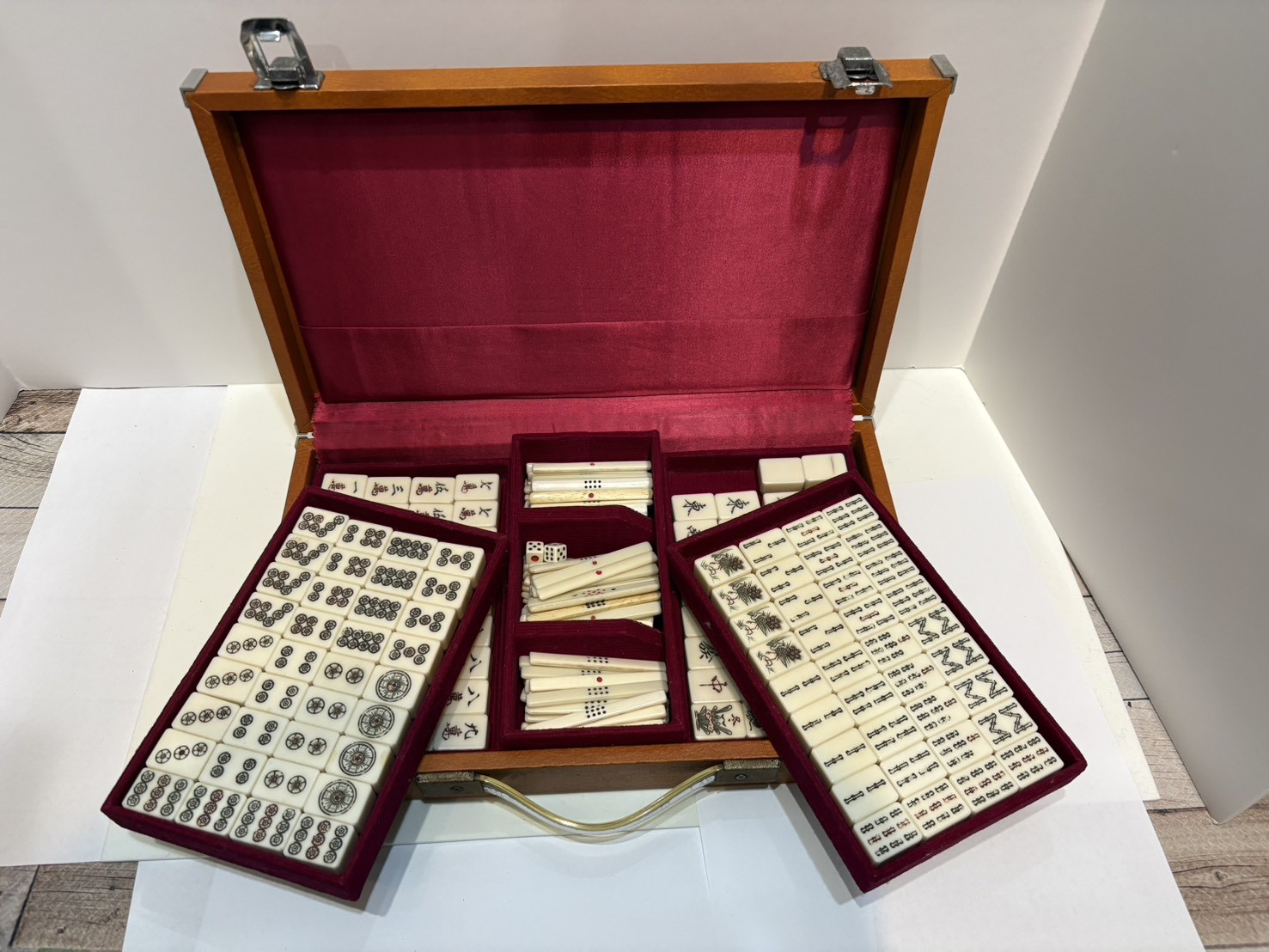 Vintage Japanese Mahjong Tile Set Bone Bamboo 24mm Travel Case Incomplete