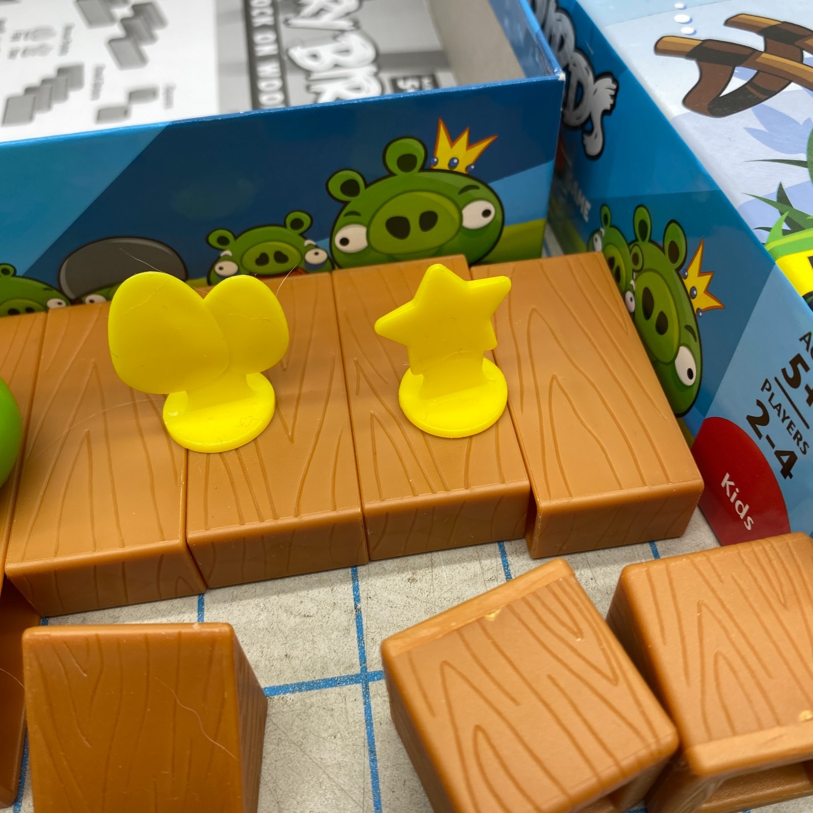 Angry Birds Knock on Wood Game – Mattel 2010