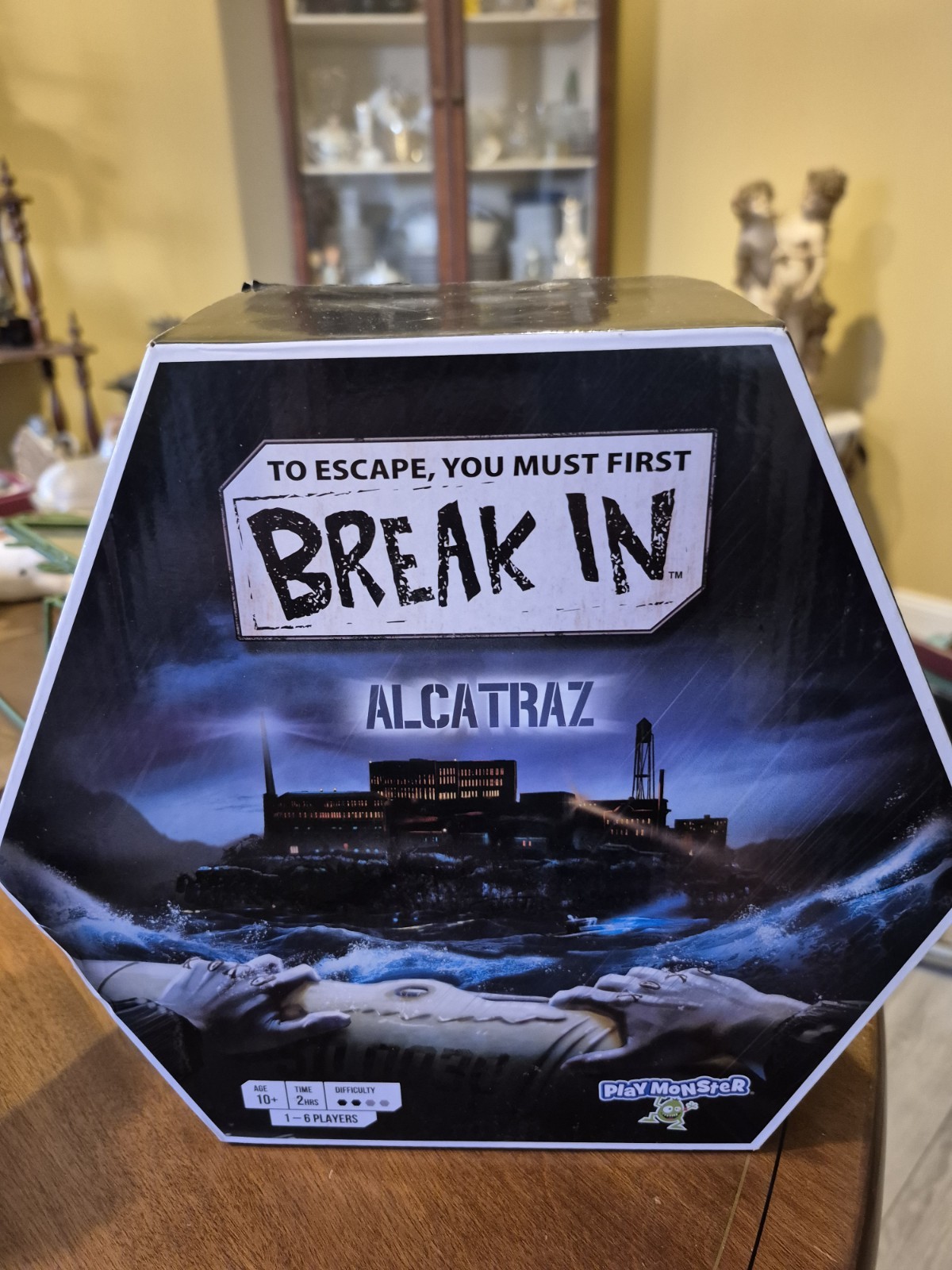 Break in Alcatraz age 10+ game brand new. made By Play Monster