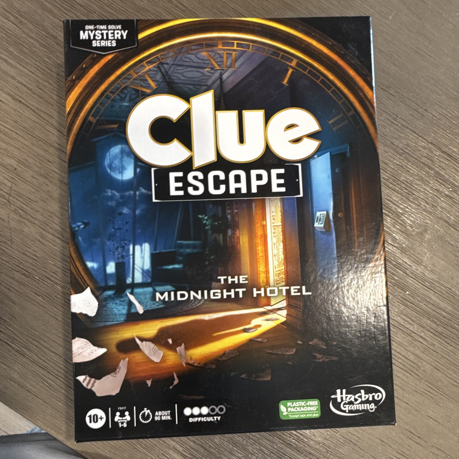 Hasbro Gaming Clue Escape: The Midnight Hotel One-Time Solve 10+ 1-6