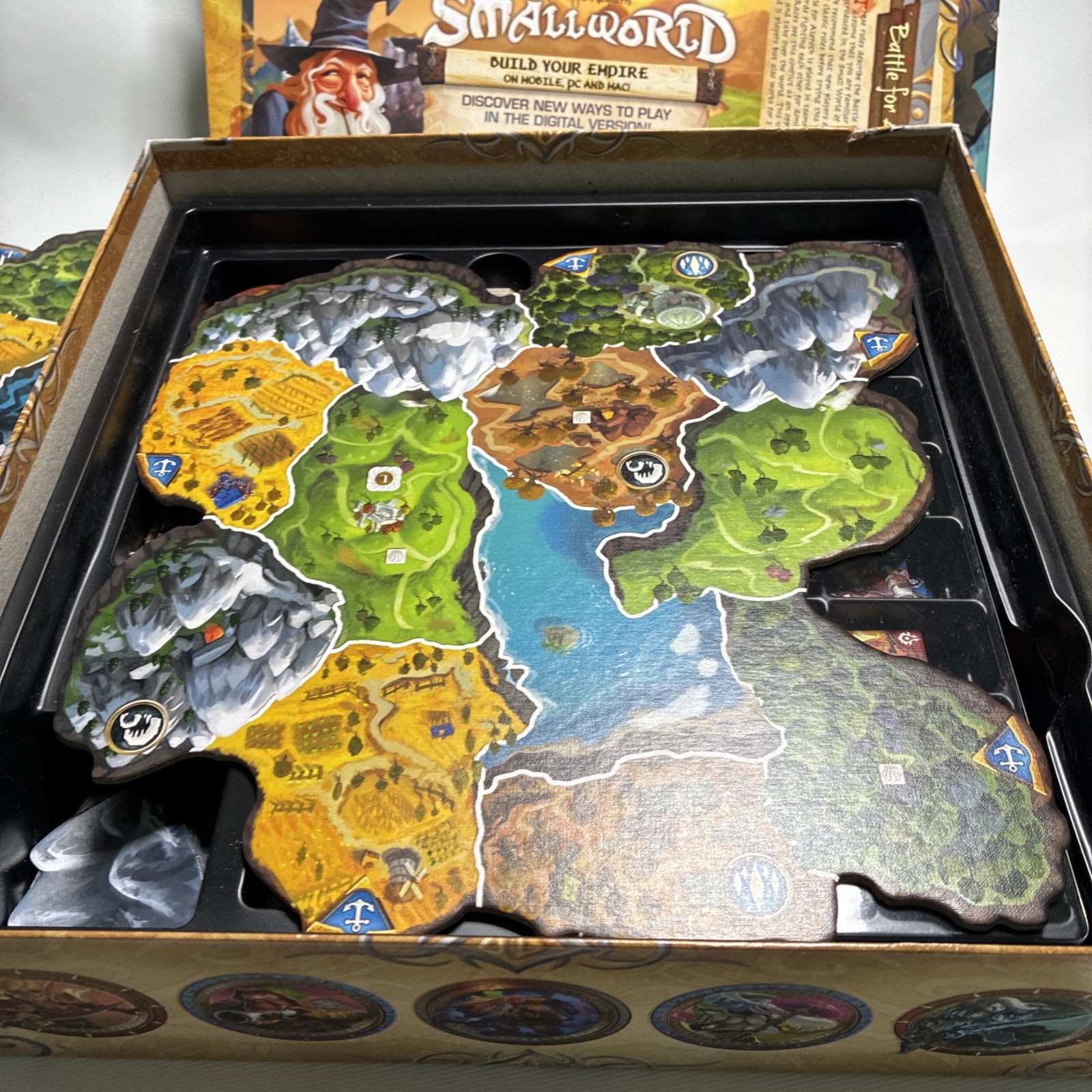 Small World of Warcraft Board Game Days of Wonder Blizzard 2-5 Players Complete