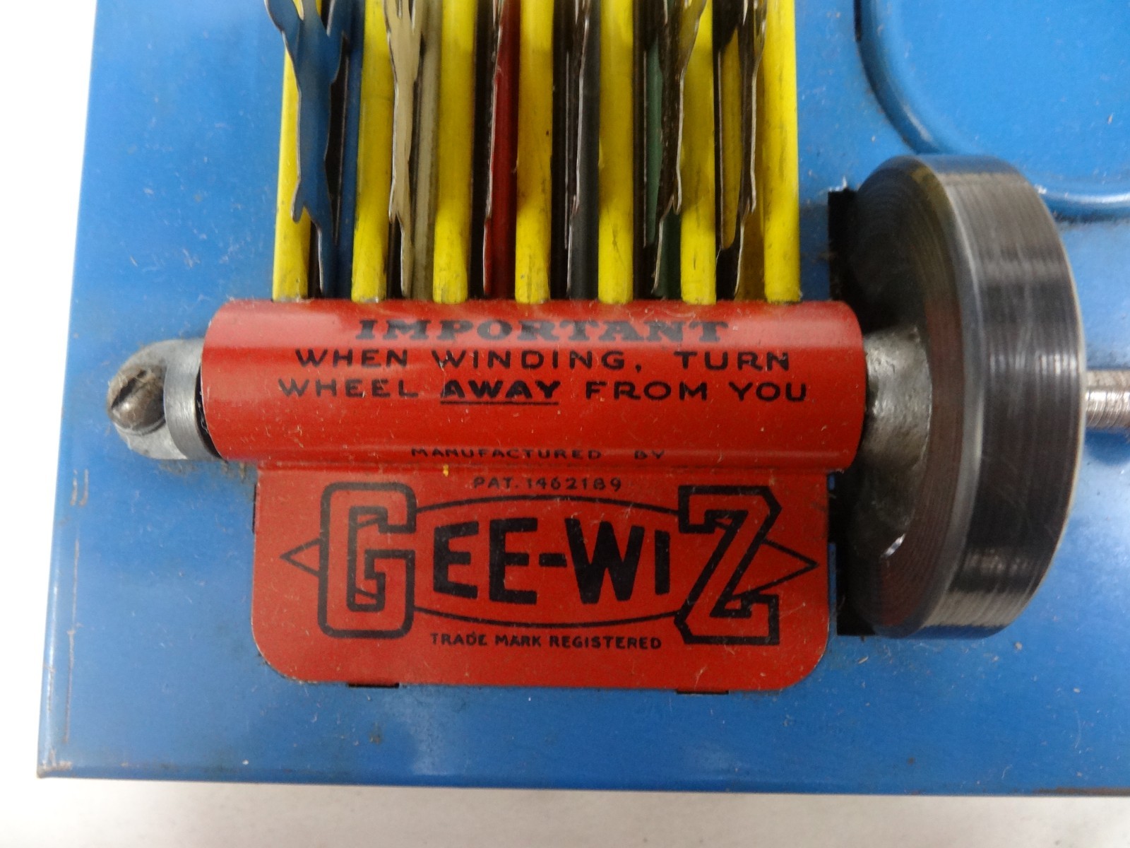 Gee-Wiz No. 40 vintage Horse Racing game Wolverine – working game